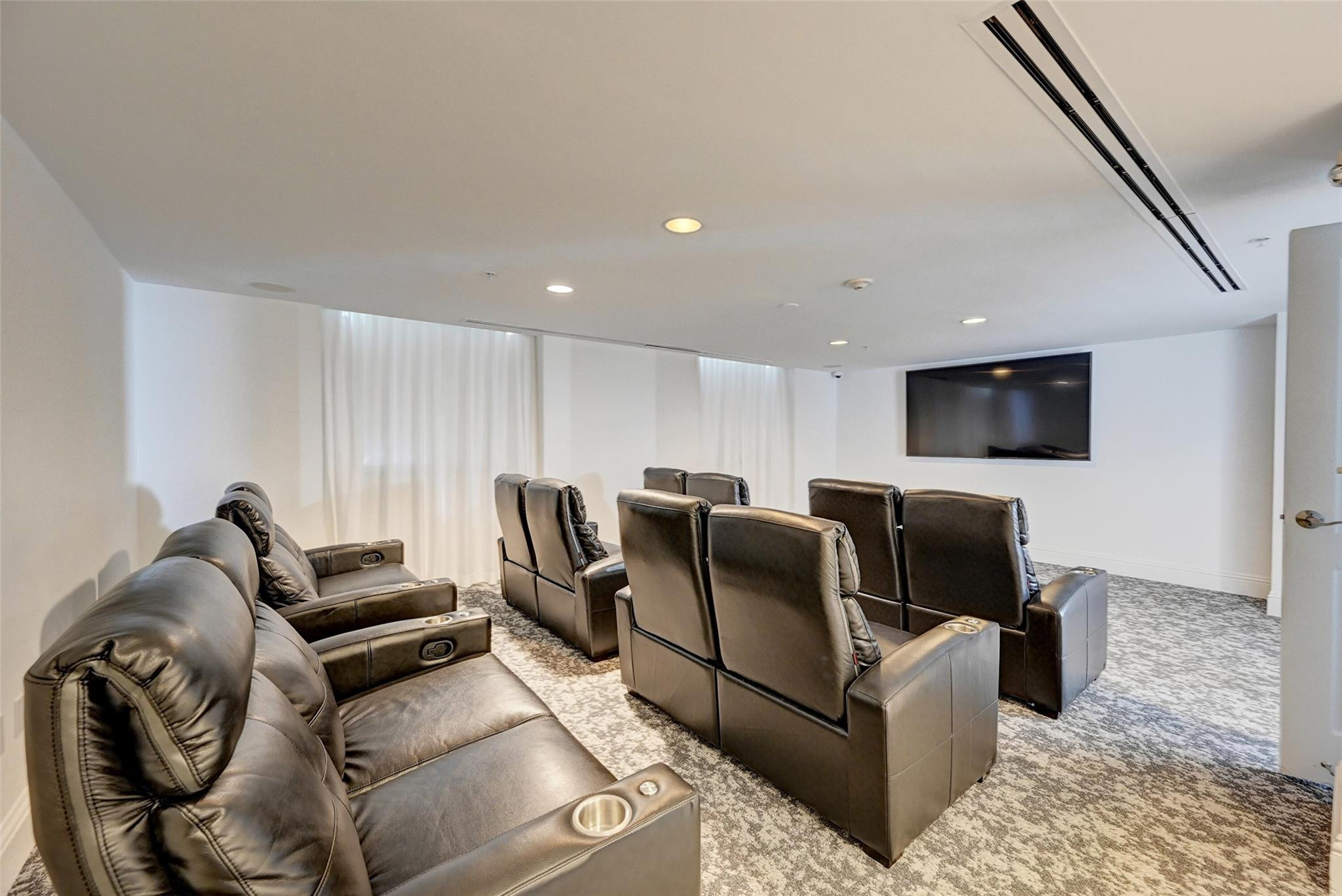110 N Federal #815, Fort Lauderdale FL 33301