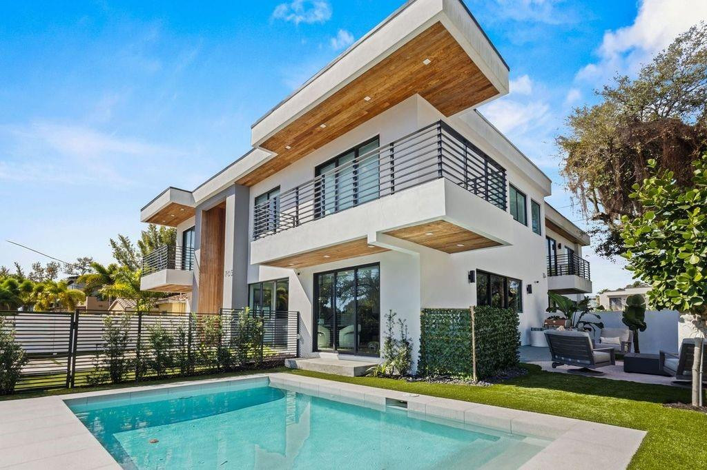705 SW 8th, Fort Lauderdale FL 33315