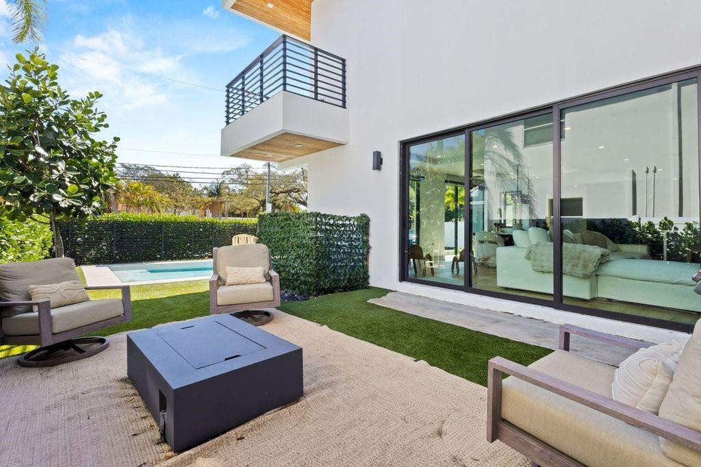 705 SW 8th, Fort Lauderdale FL 33315