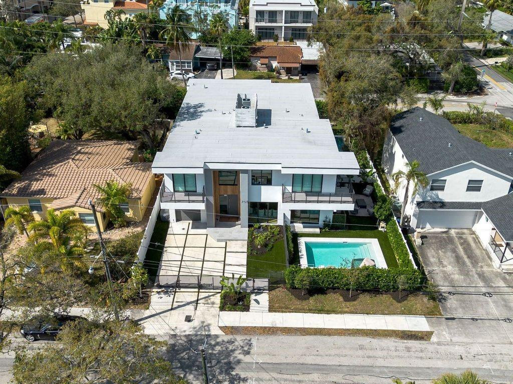 705 SW 8th, Fort Lauderdale FL 33315