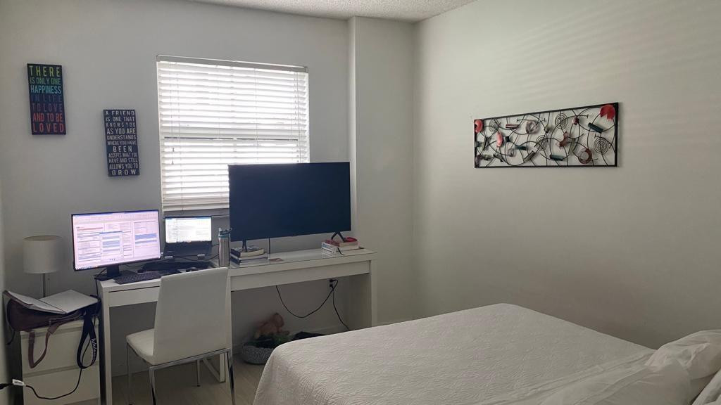185 SE 14th #711, Miami FL 33131