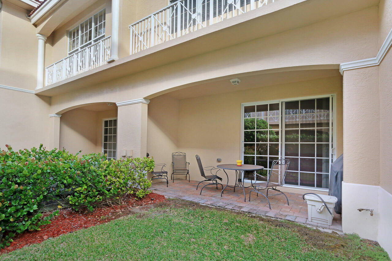 4711 Artesa, Palm Beach Gardens FL 33418