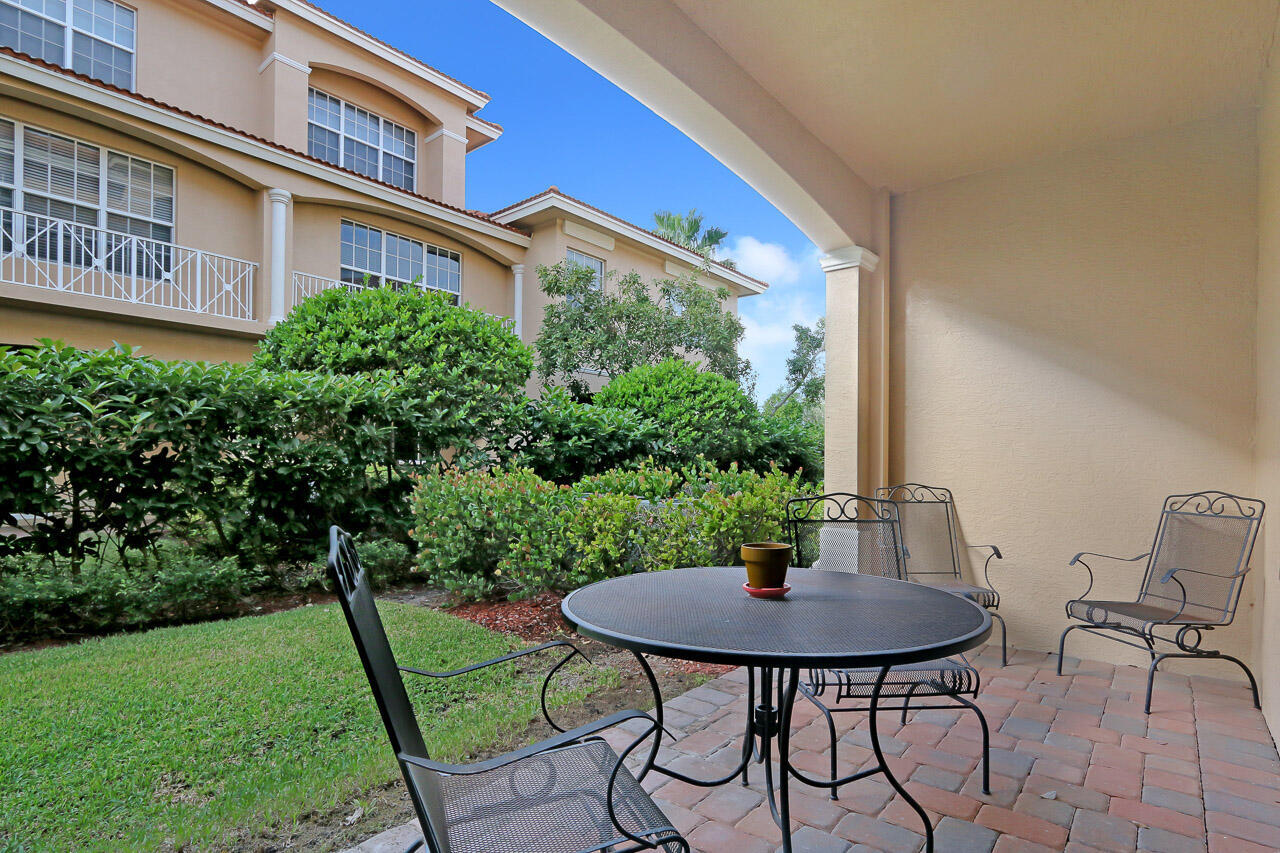 4711 Artesa, Palm Beach Gardens FL 33418