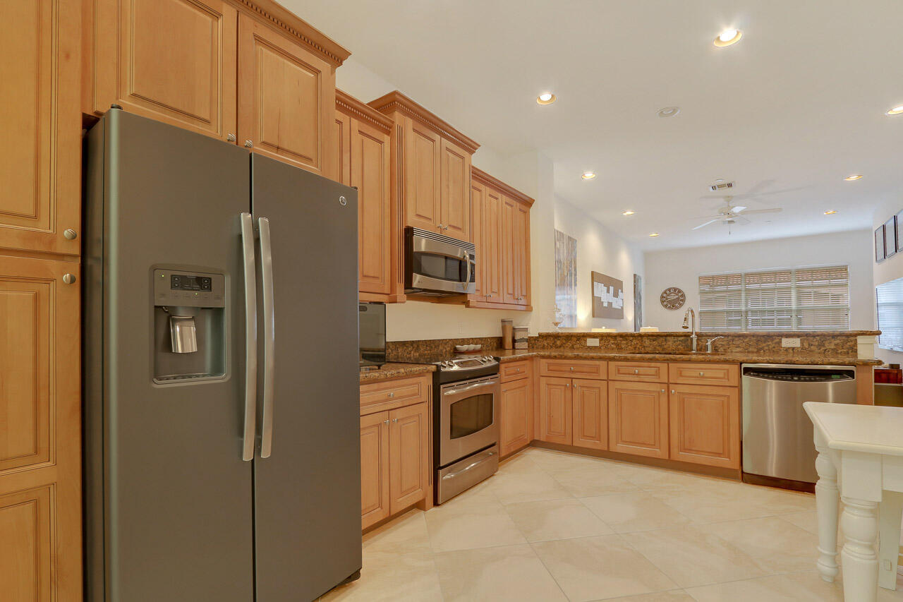 4711 Artesa, Palm Beach Gardens FL 33418