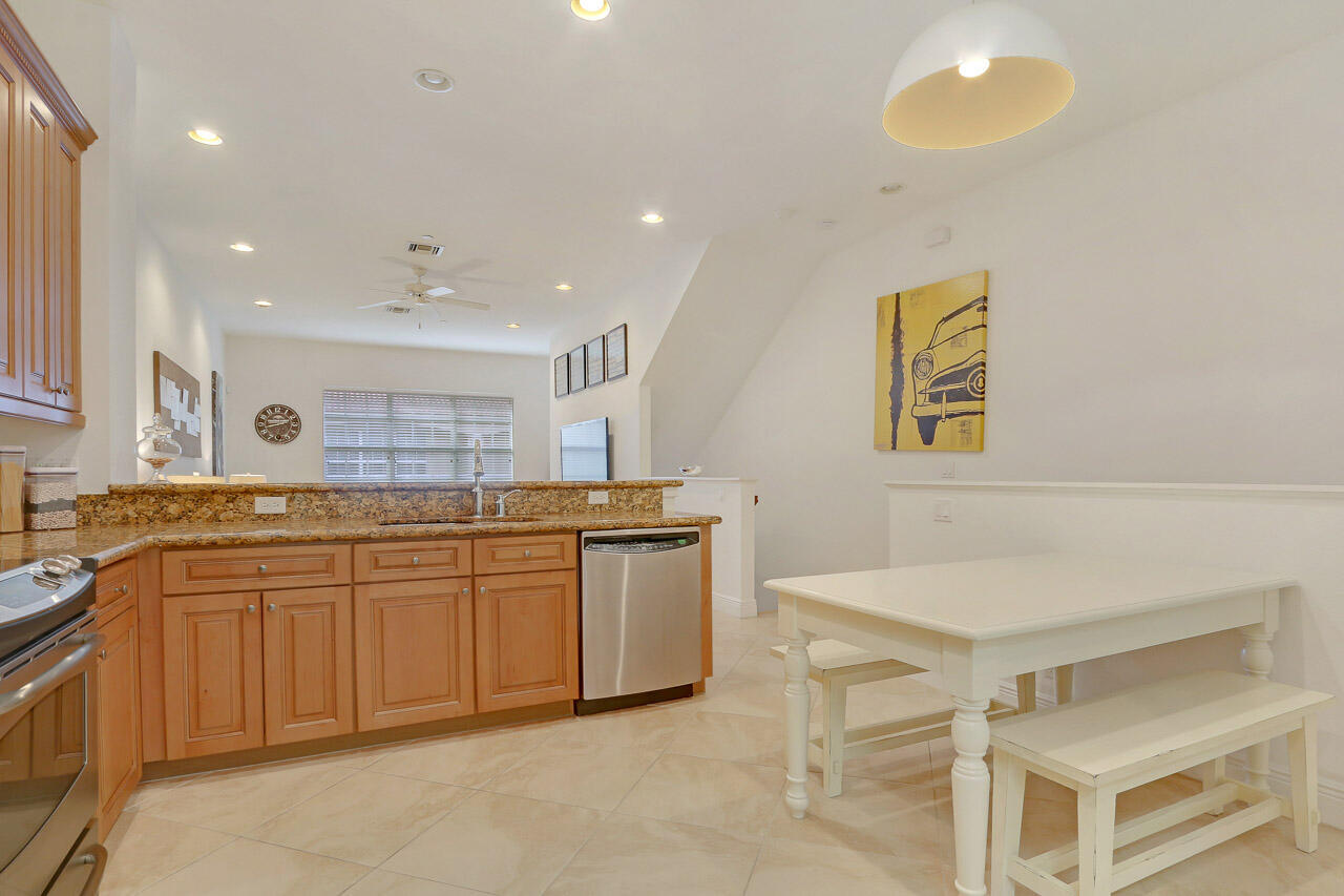4711 Artesa, Palm Beach Gardens FL 33418