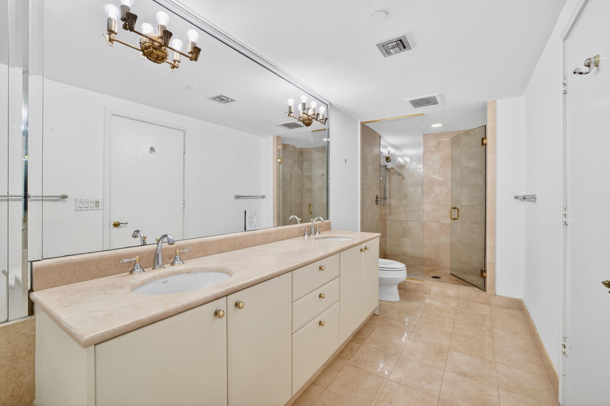 2100 N Ocean #8b, Fort Lauderdale FL 33305