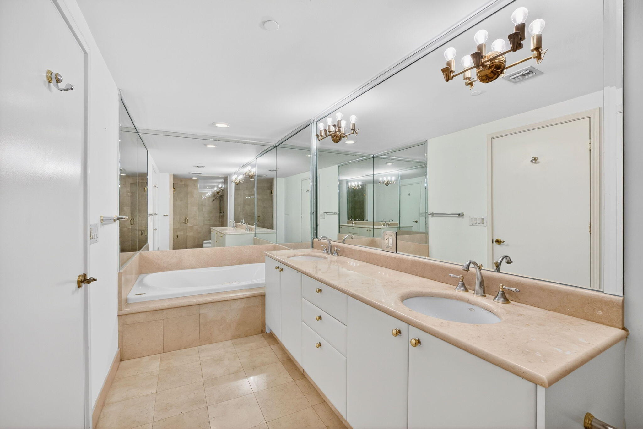 2100 N Ocean #8b, Fort Lauderdale FL 33305