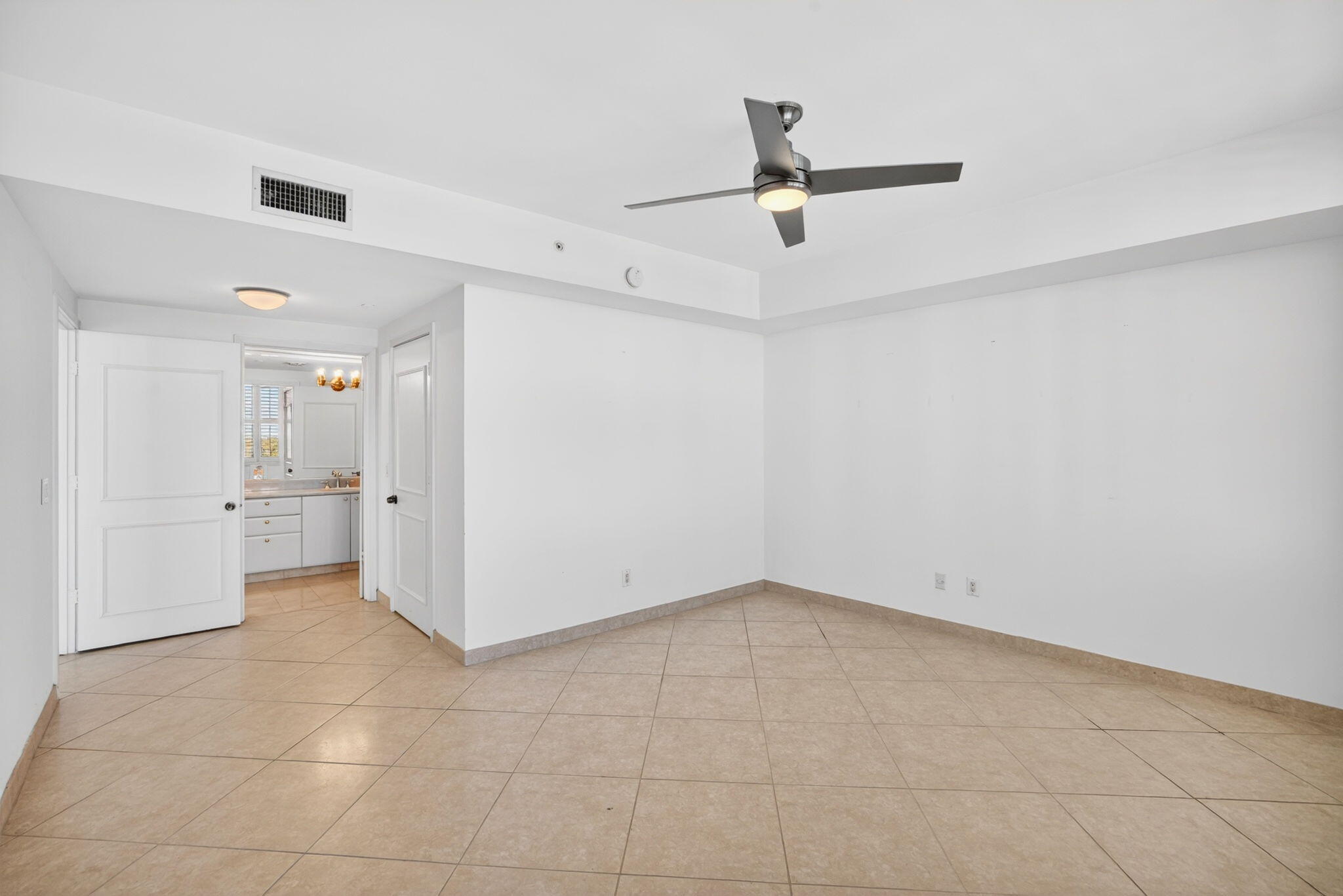 2100 N Ocean #8b, Fort Lauderdale FL 33305