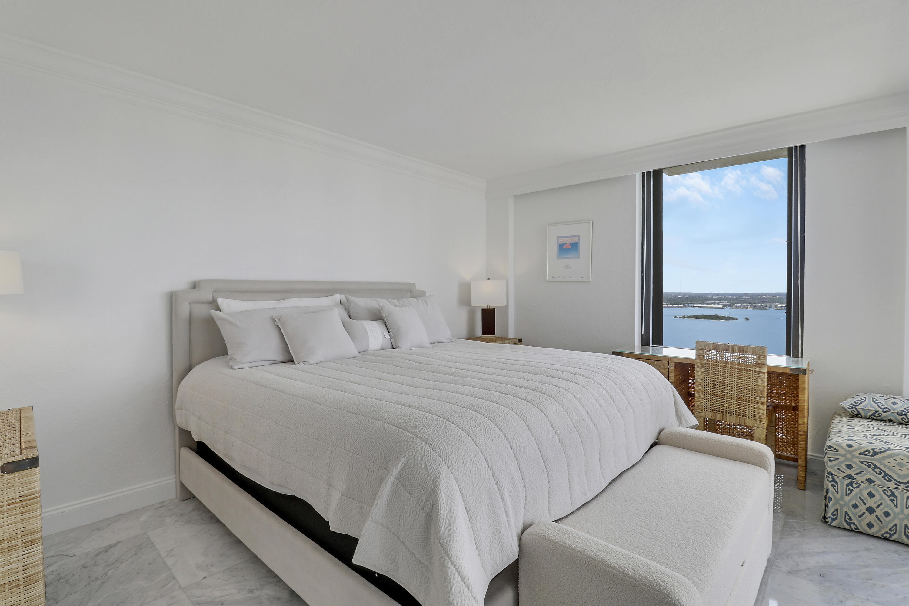 5380 N Ocean #22j, Singer Island FL 33404