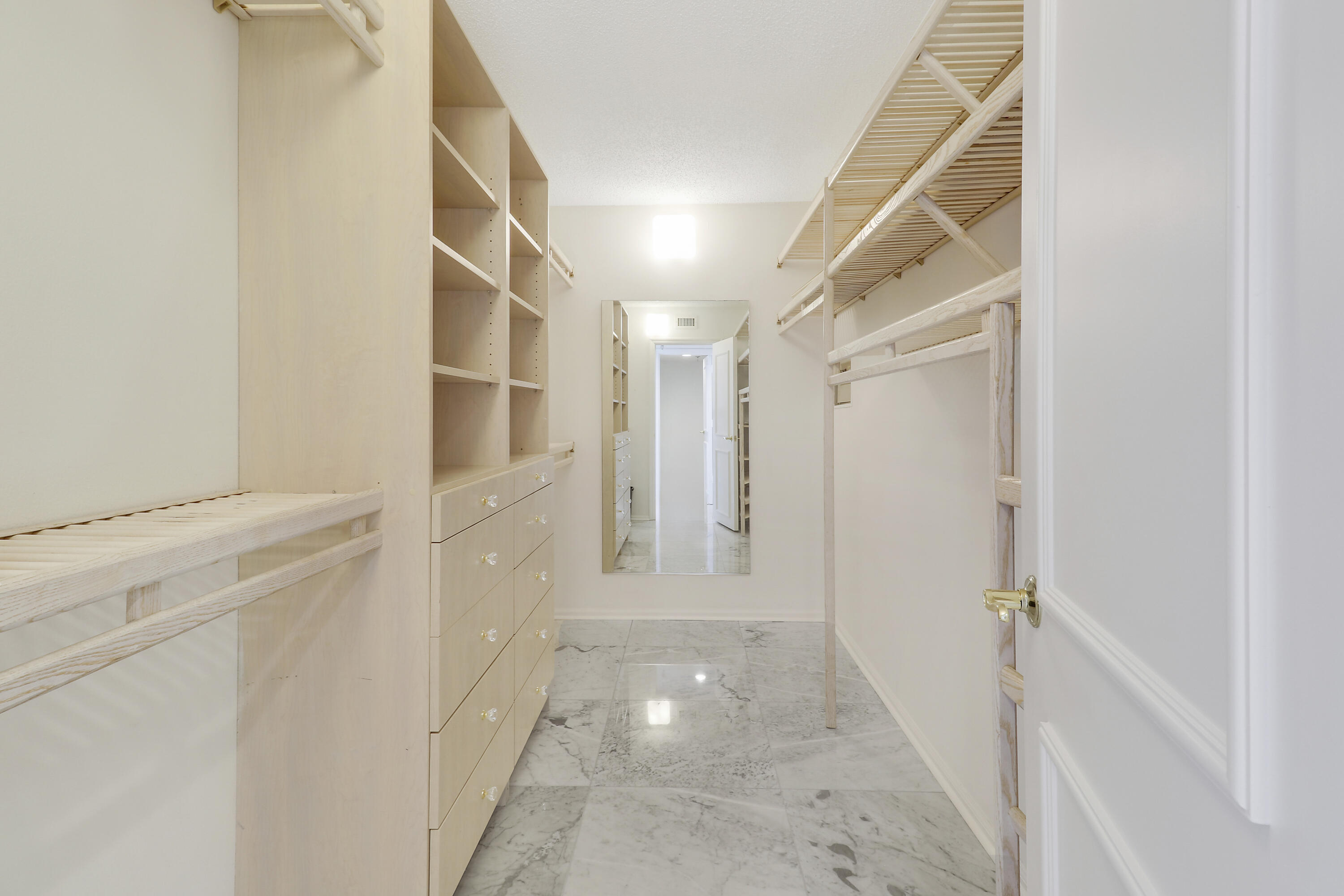 5380 N Ocean #22j, Singer Island FL 33404