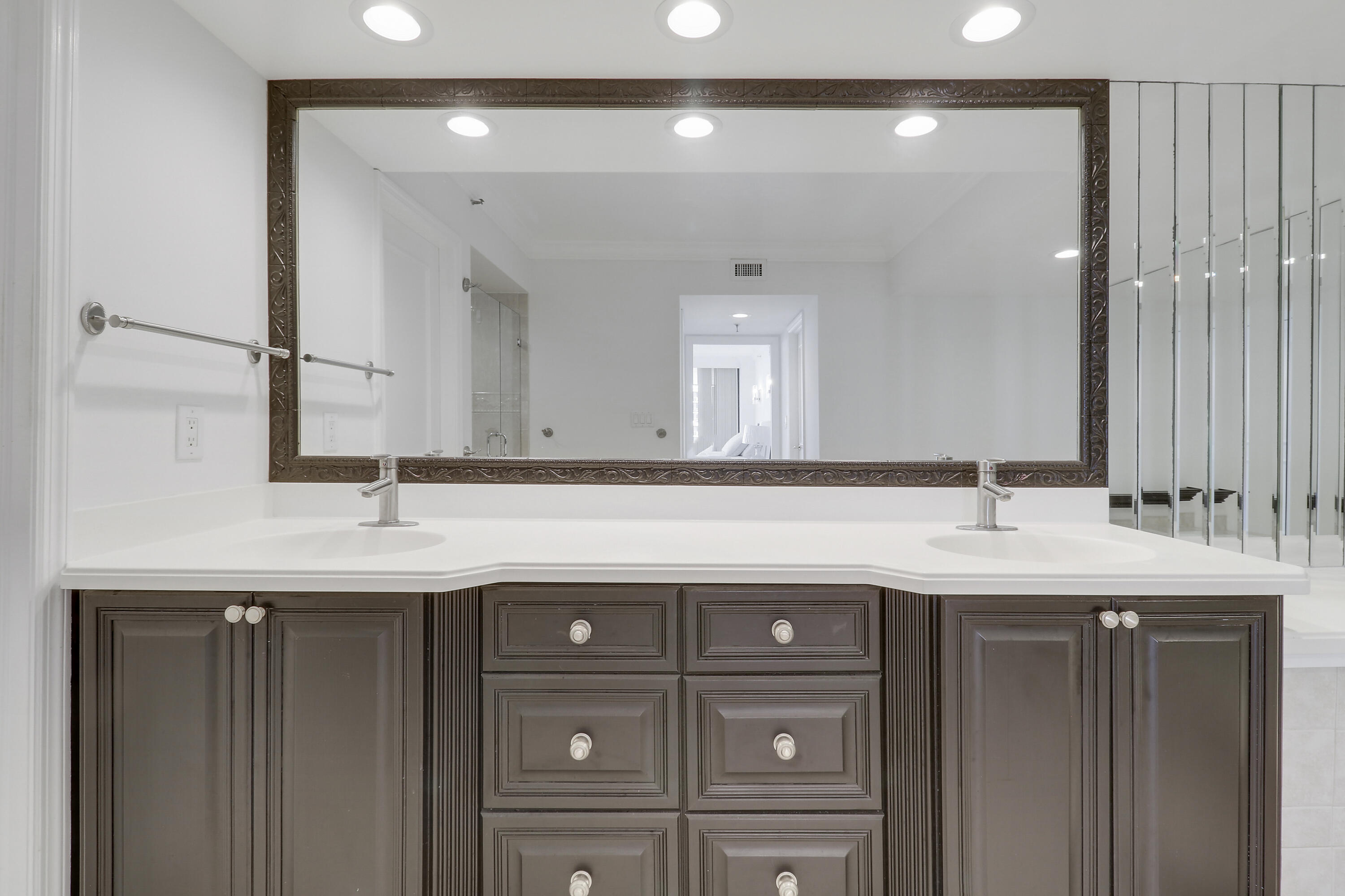 5380 N Ocean #22j, Singer Island FL 33404
