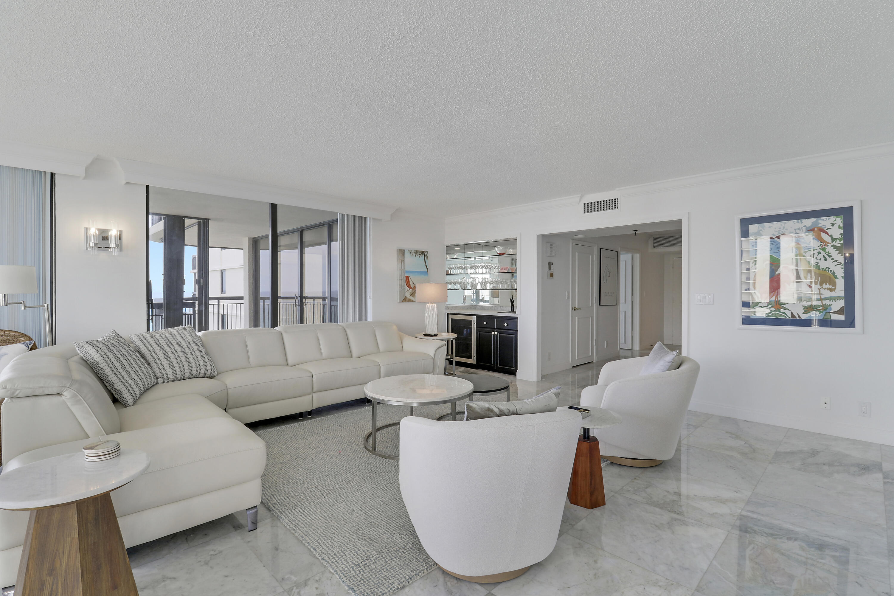 5380 N Ocean #22j, Singer Island FL 33404