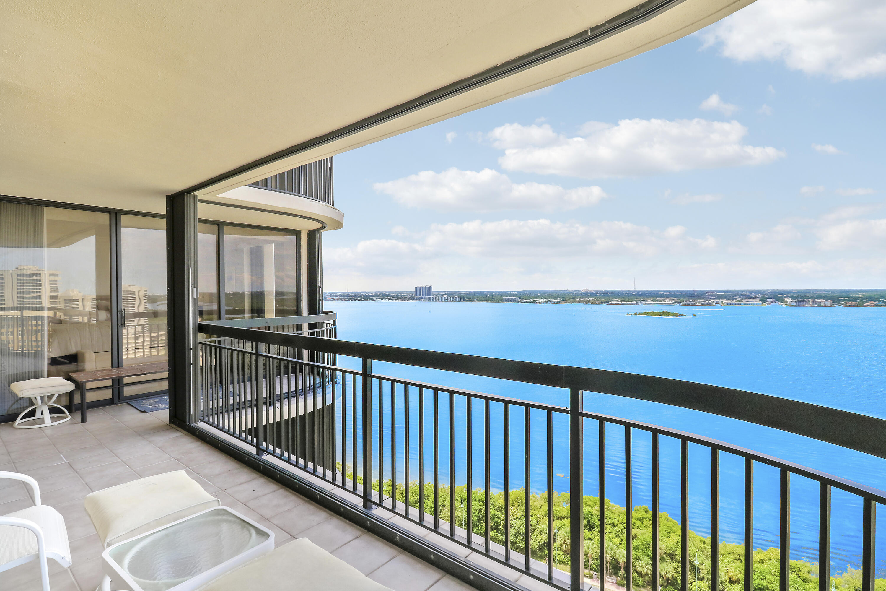 5380 N Ocean #22j, Singer Island FL 33404