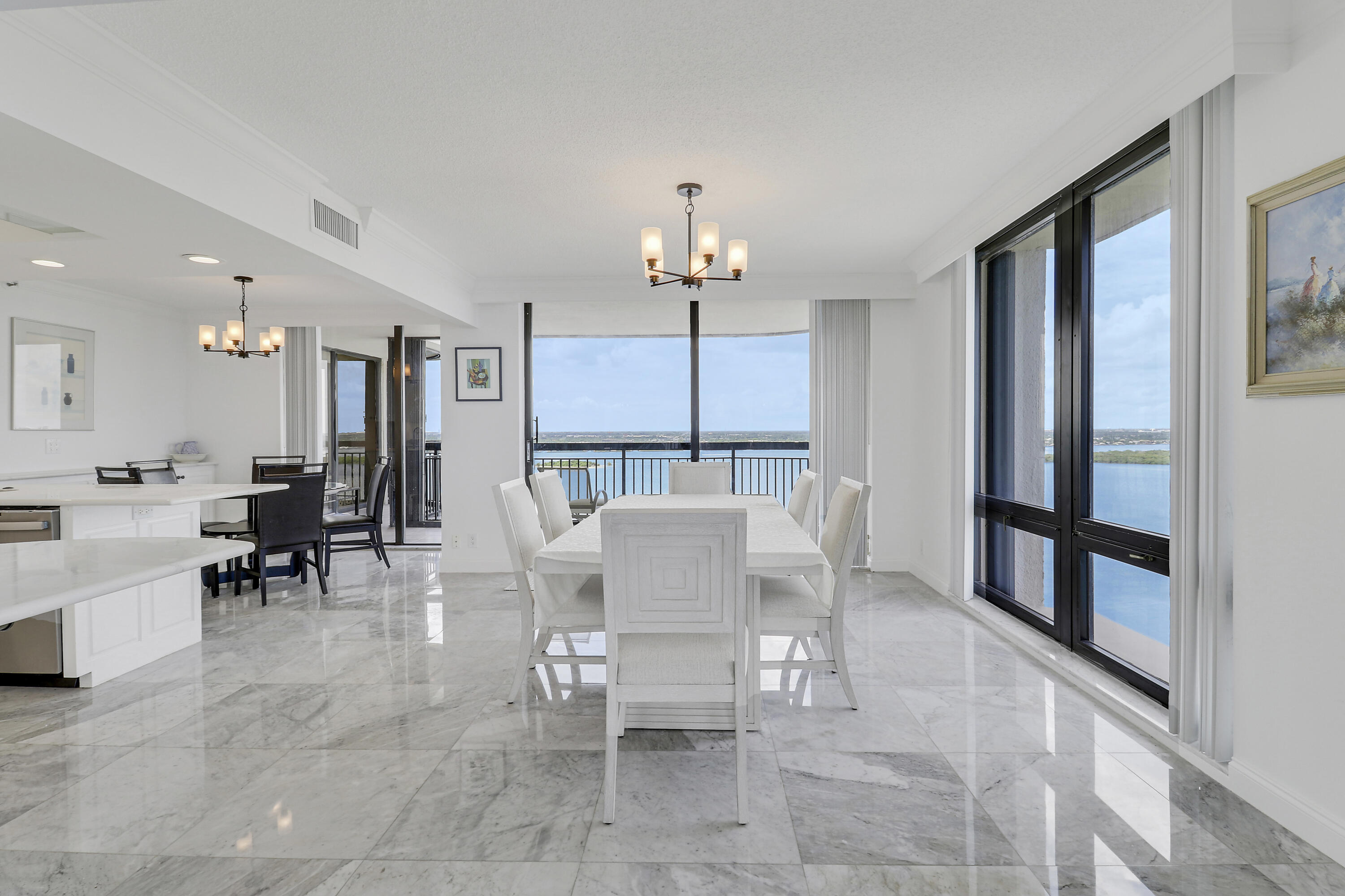 5380 N Ocean #22j, Singer Island FL 33404