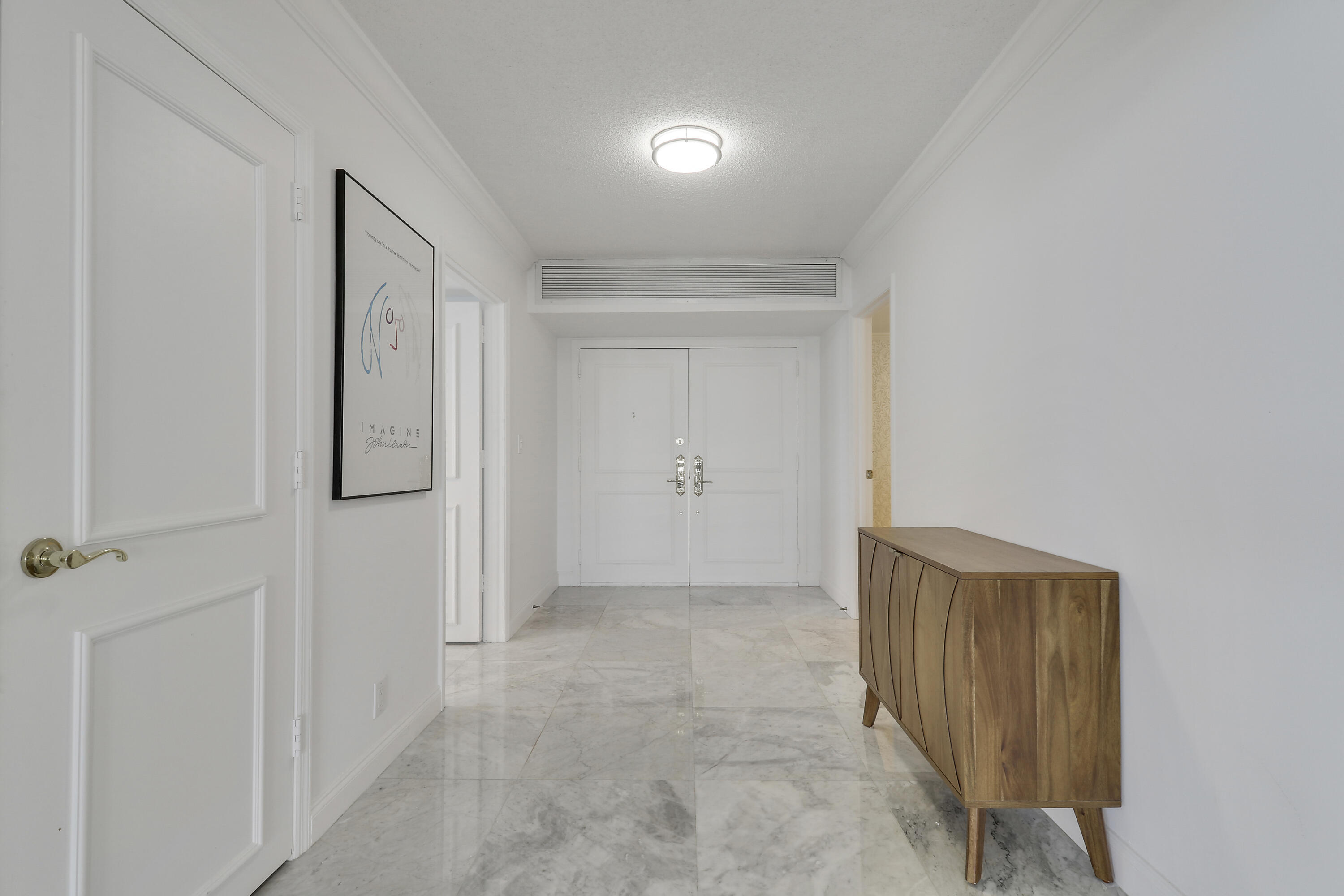 5380 N Ocean #22j, Singer Island FL 33404