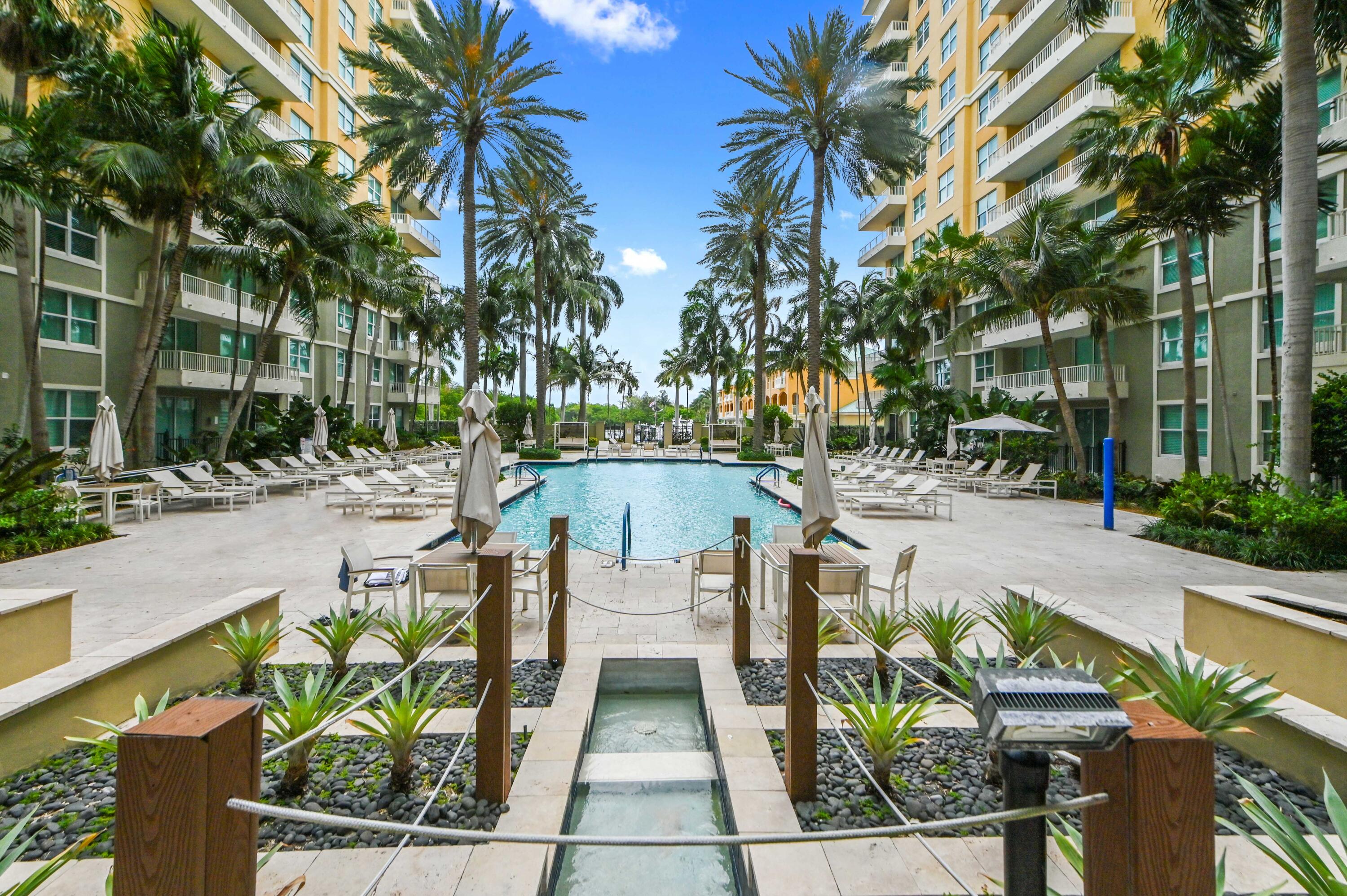625 Casa Loma #909, Boynton Beach FL 33435