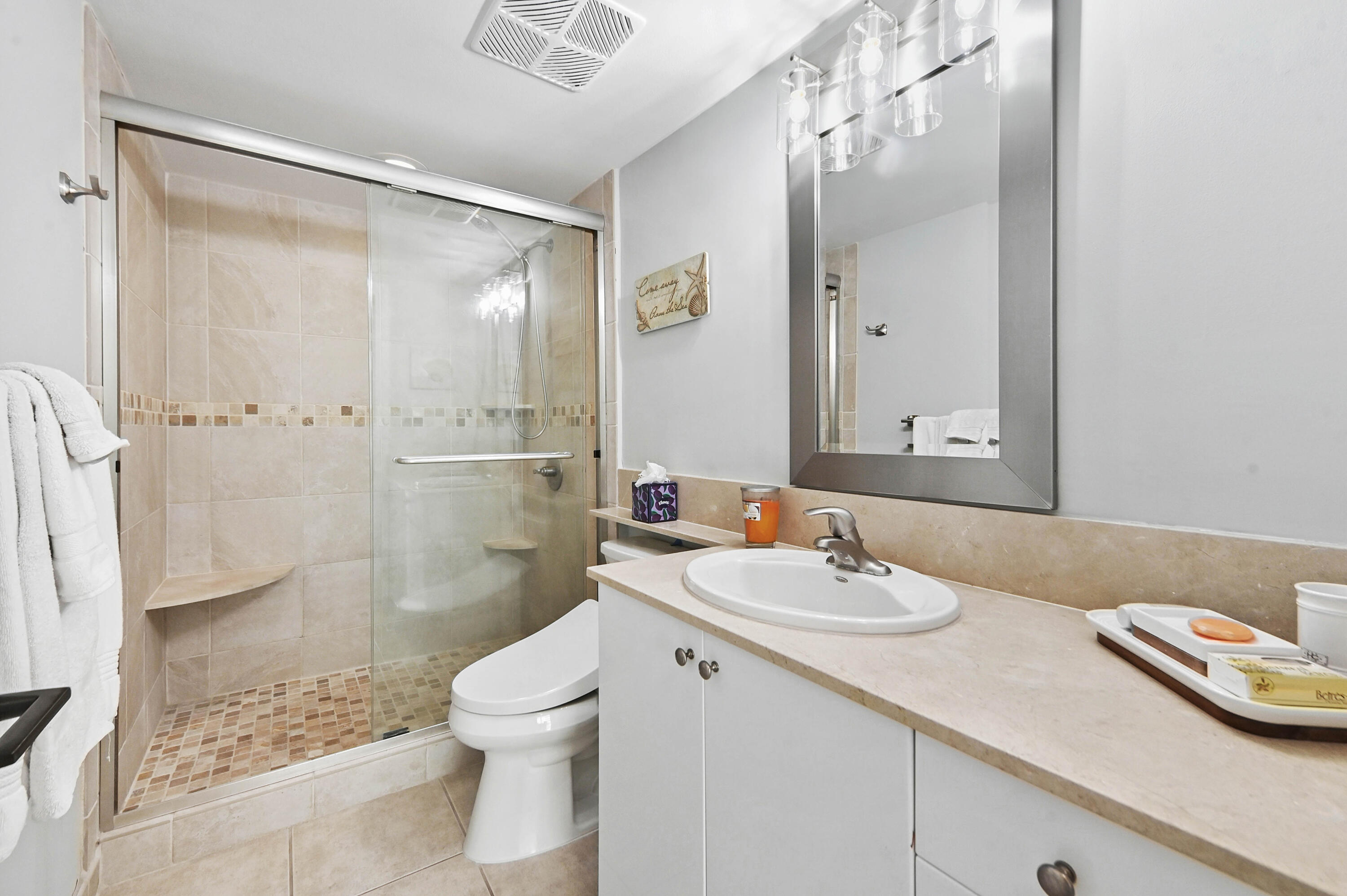 625 Casa Loma #909, Boynton Beach FL 33435