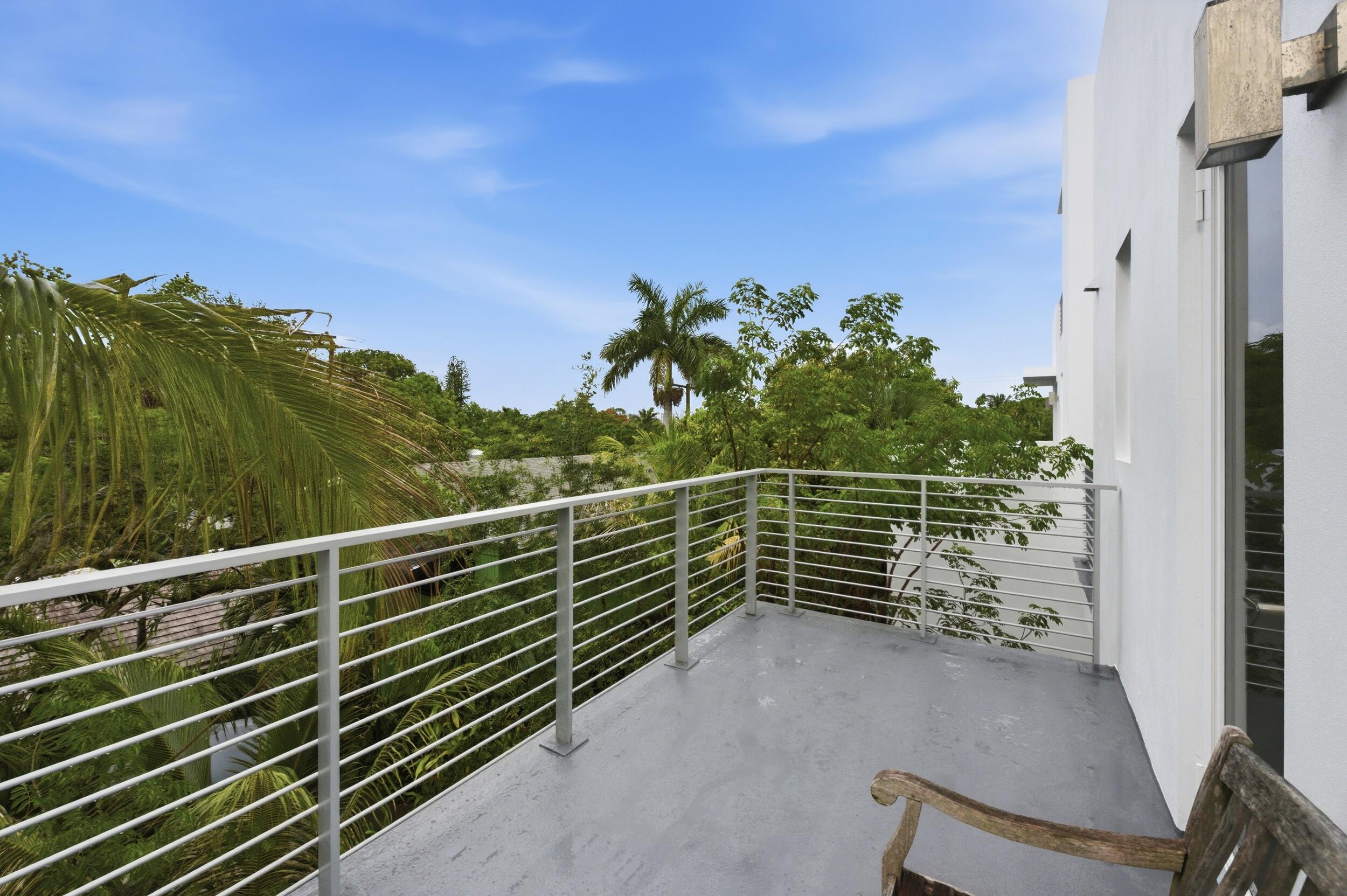714 NE 14th #102, Fort Lauderdale FL 33304
