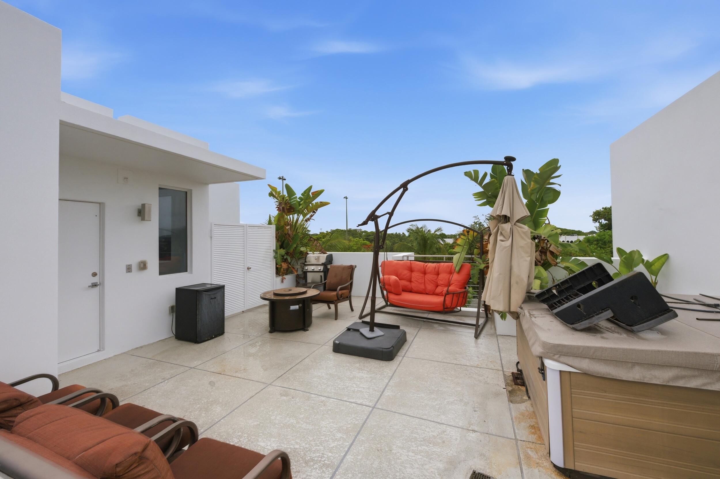 714 NE 14th #102, Fort Lauderdale FL 33304