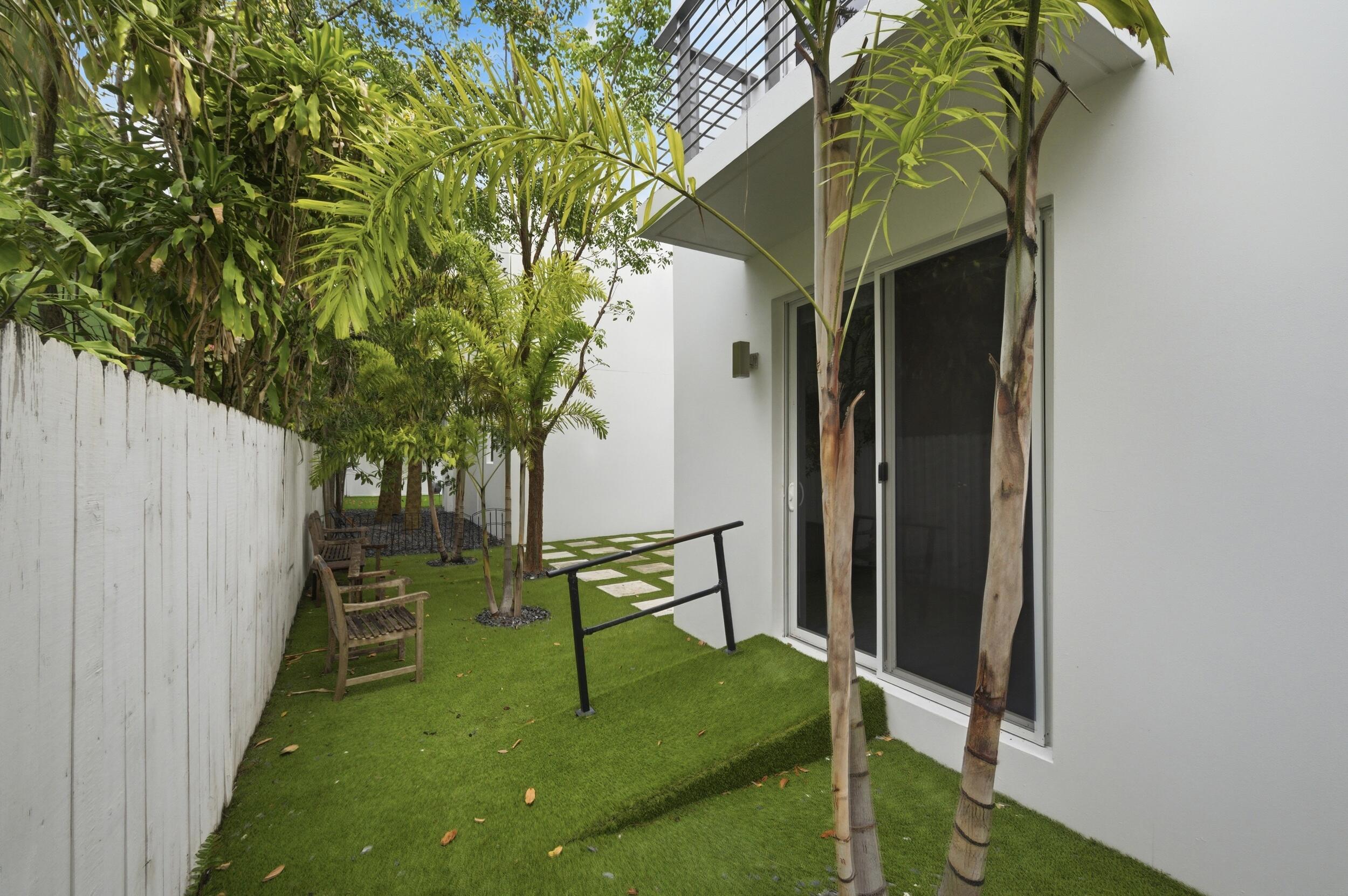 714 NE 14th #102, Fort Lauderdale FL 33304