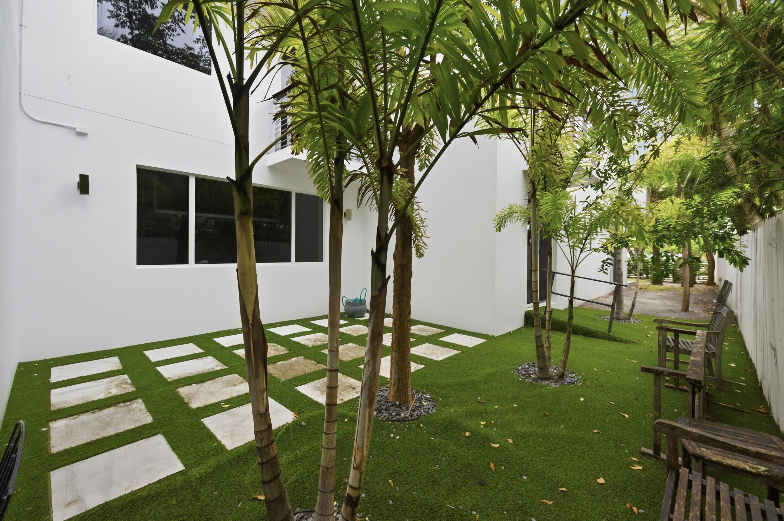 714 NE 14th #102, Fort Lauderdale FL 33304