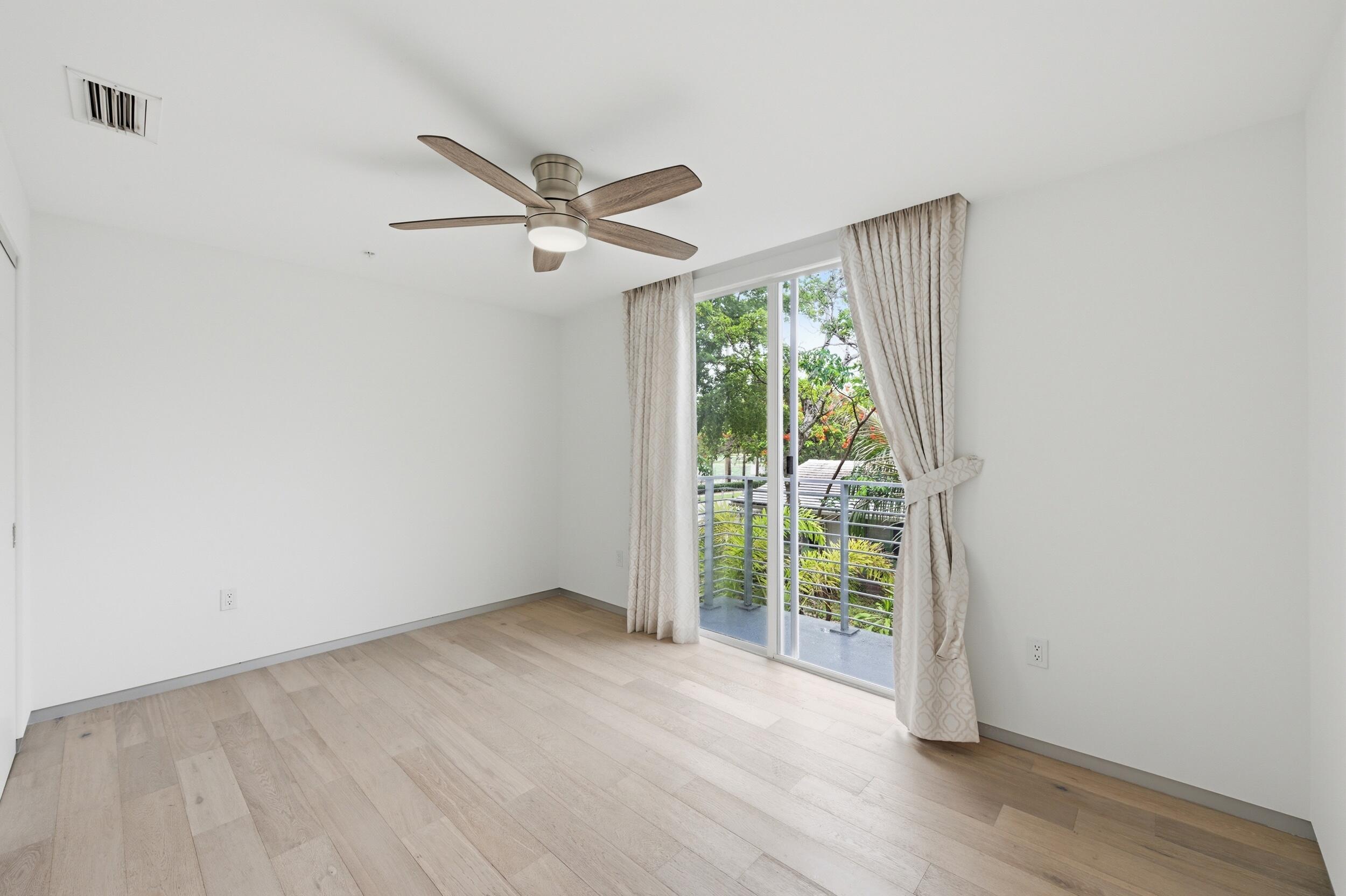 714 NE 14th #102, Fort Lauderdale FL 33304