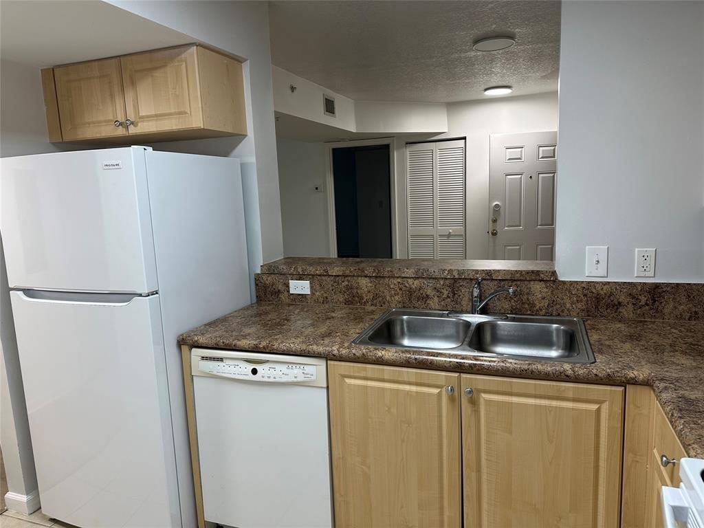 529 E Sheridan #1081, Dania Beach FL 33004