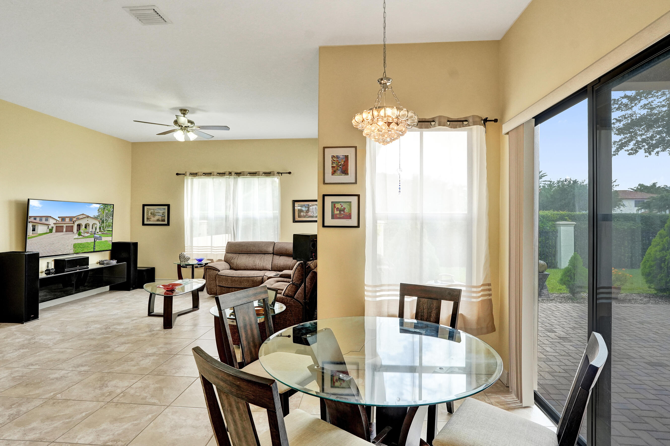 8541 NW 38th, Cooper City FL 33024