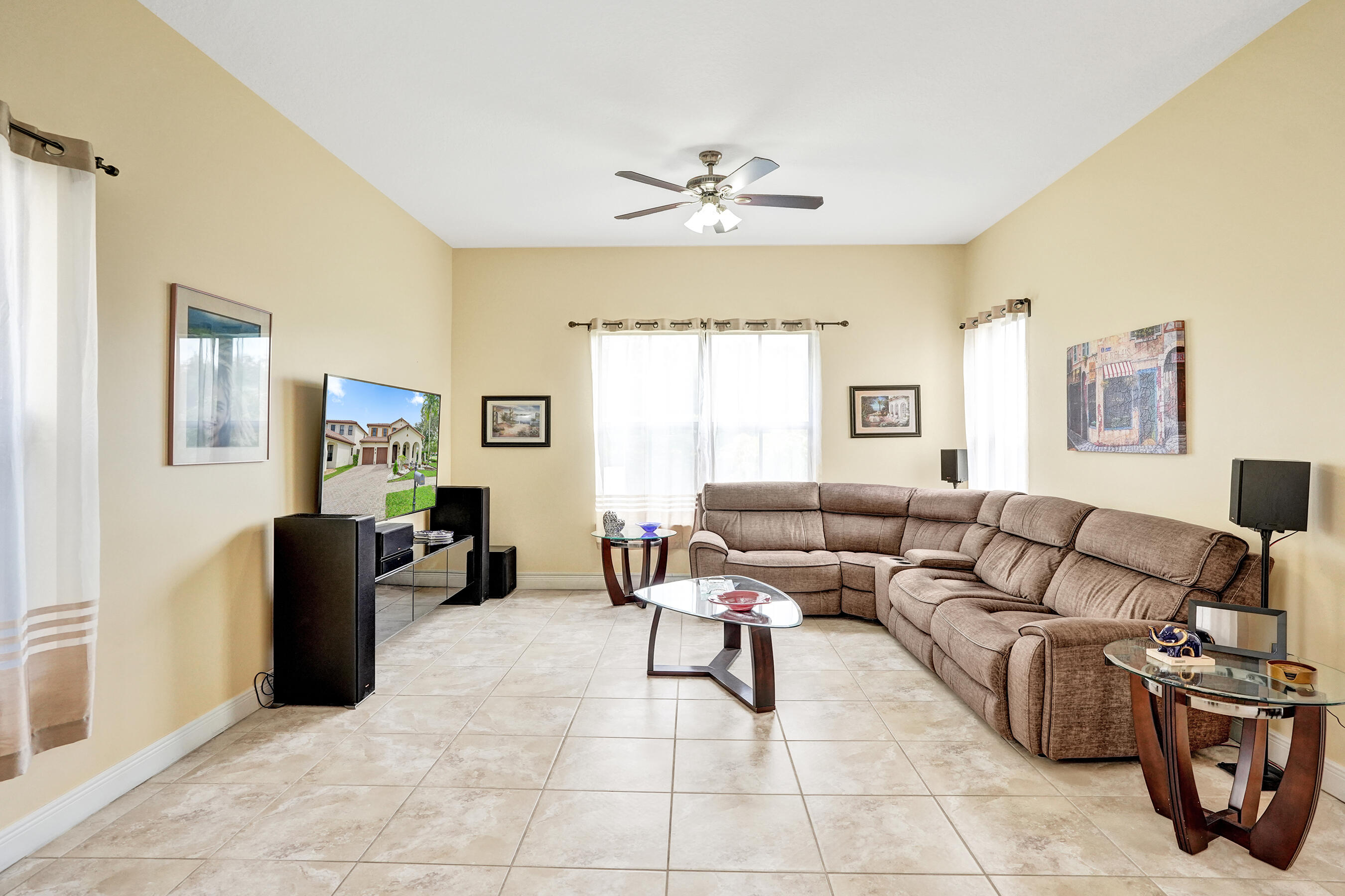 8541 NW 38th, Cooper City FL 33024