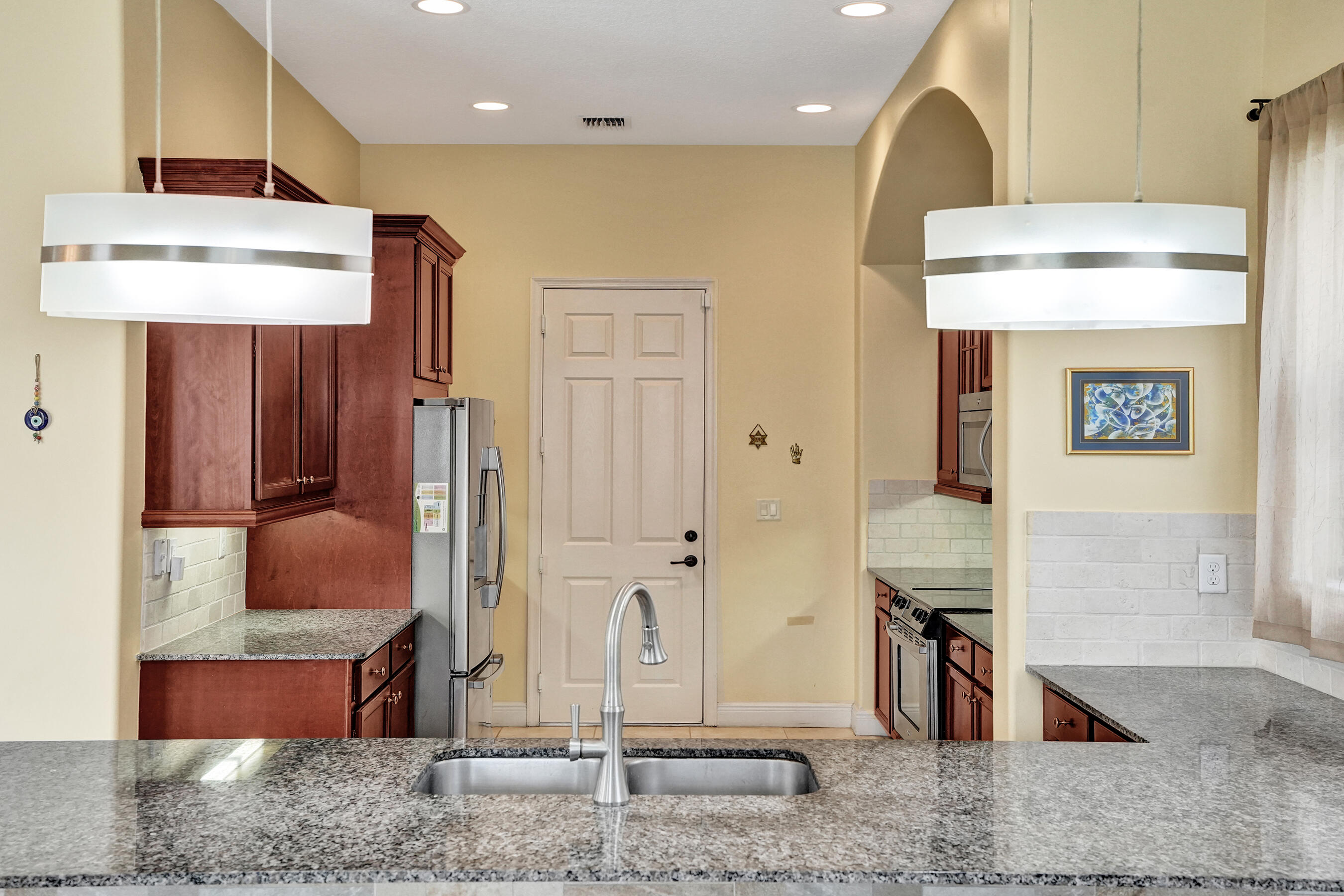 8541 NW 38th, Cooper City FL 33024