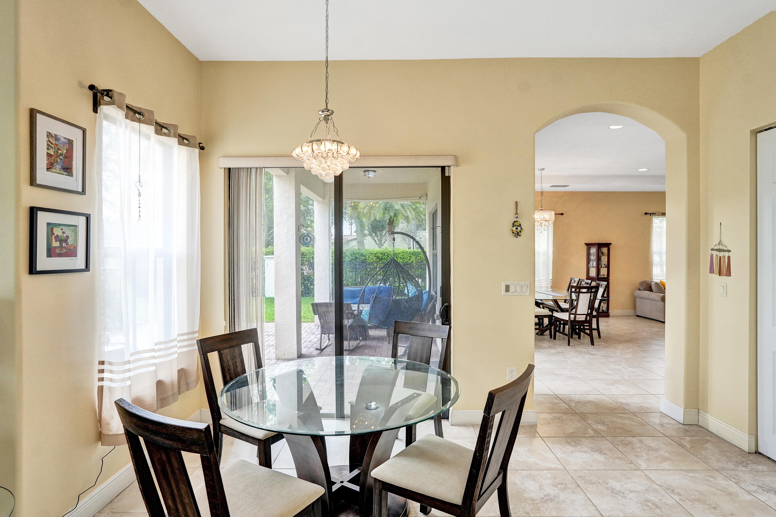 8541 NW 38th, Cooper City FL 33024