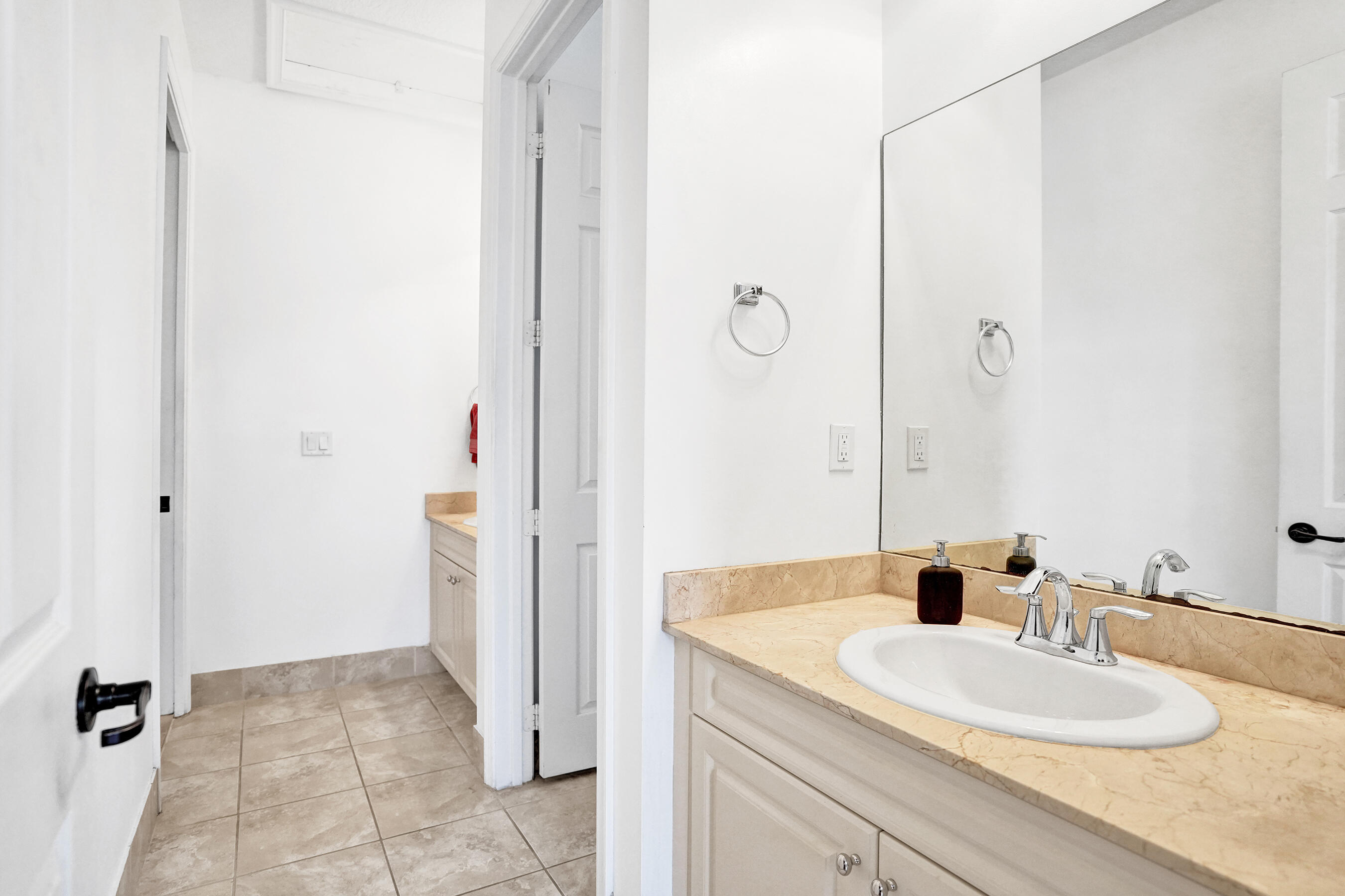 8541 NW 38th, Cooper City FL 33024
