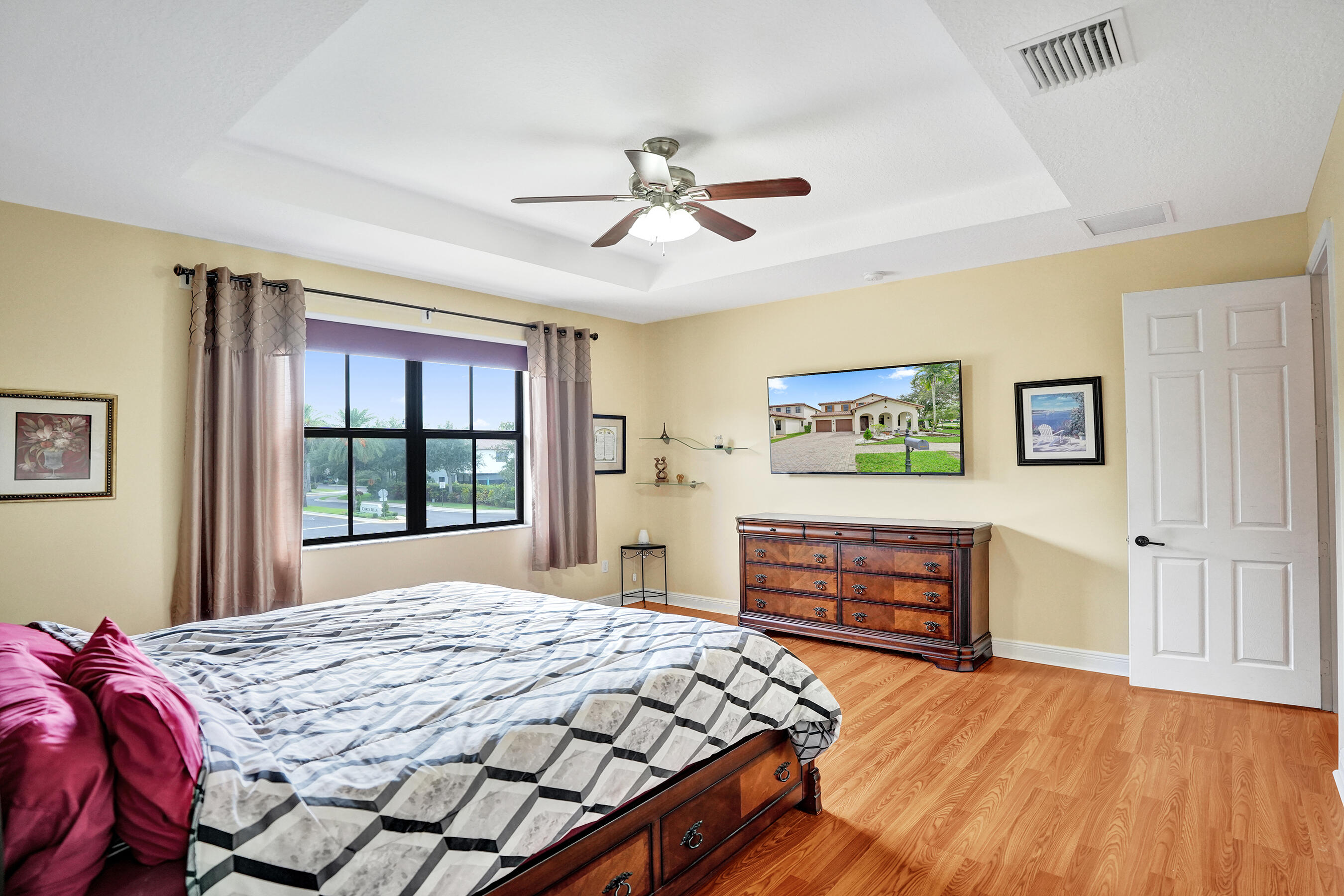 8541 NW 38th, Cooper City FL 33024