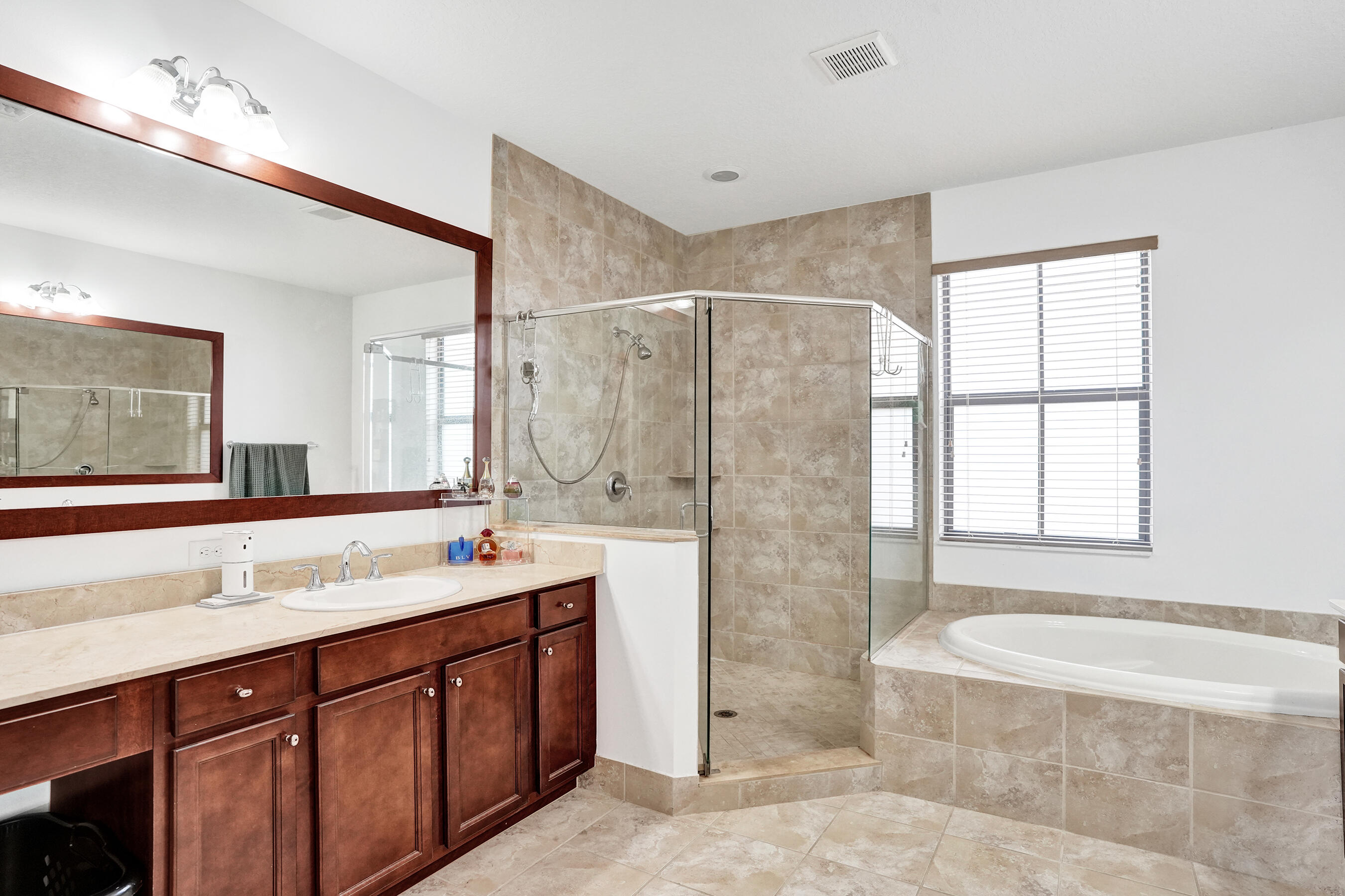 8541 NW 38th, Cooper City FL 33024