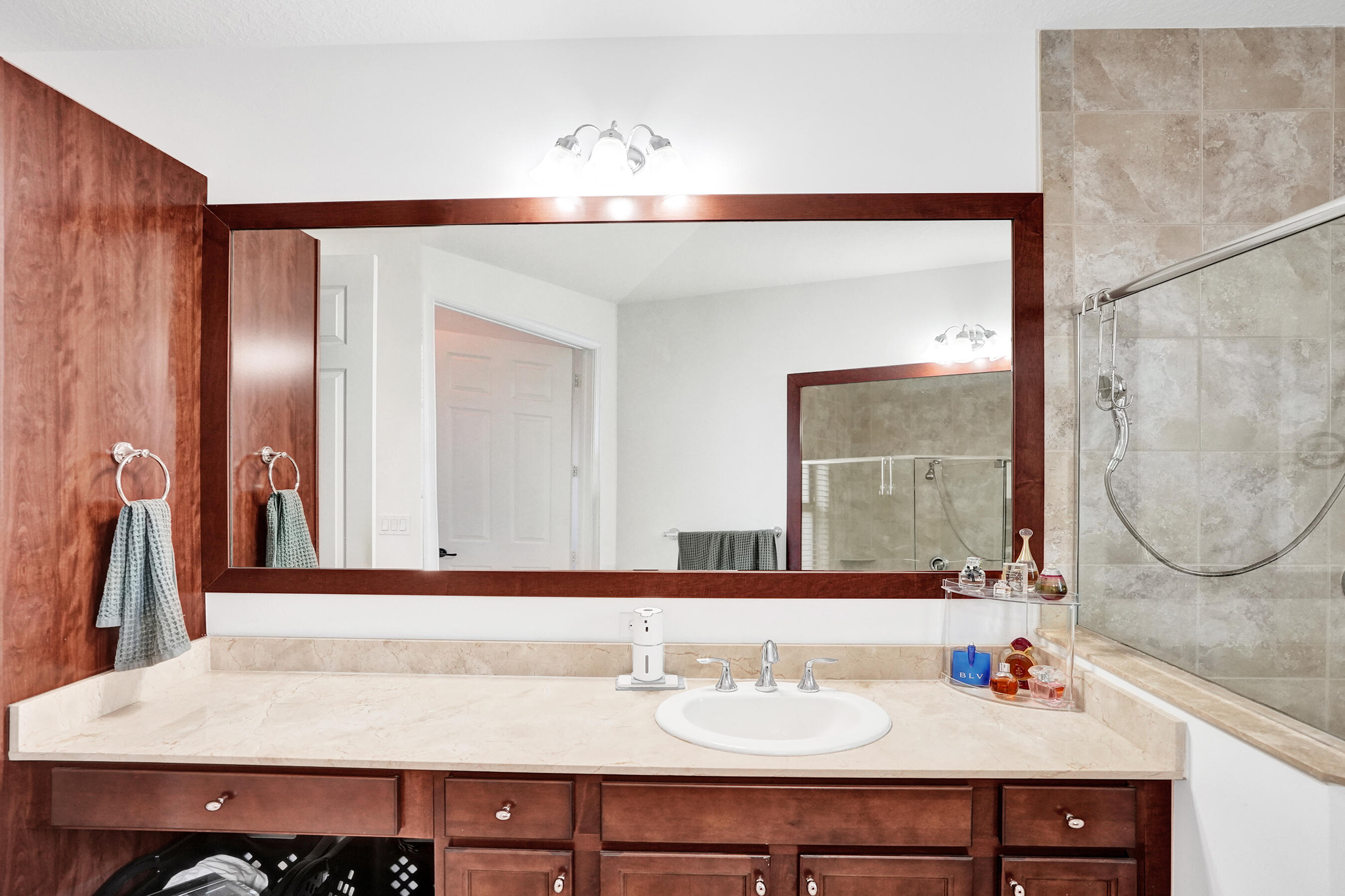 8541 NW 38th, Cooper City FL 33024