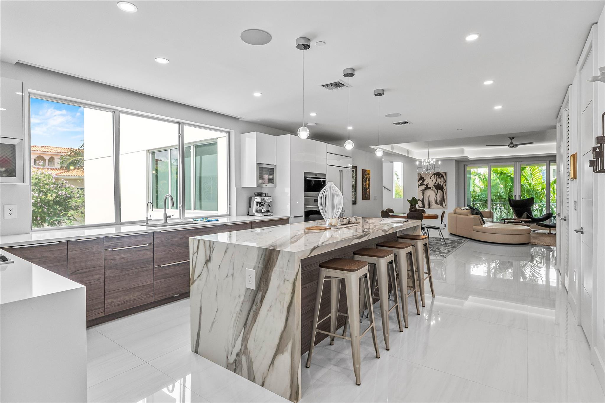244 Garden #244, Lauderdale By The Sea FL 33308