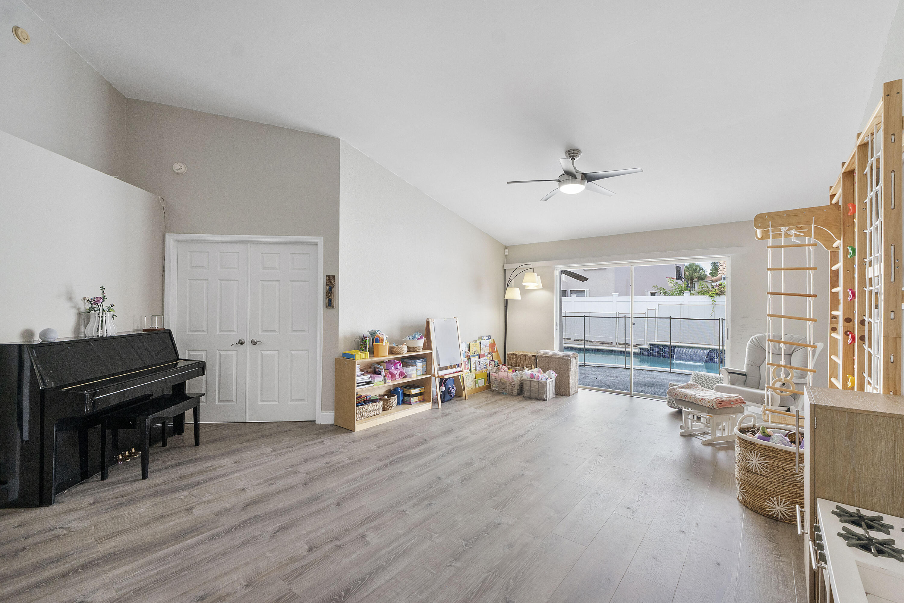 18242 Blue Lake, Boca Raton FL 33498