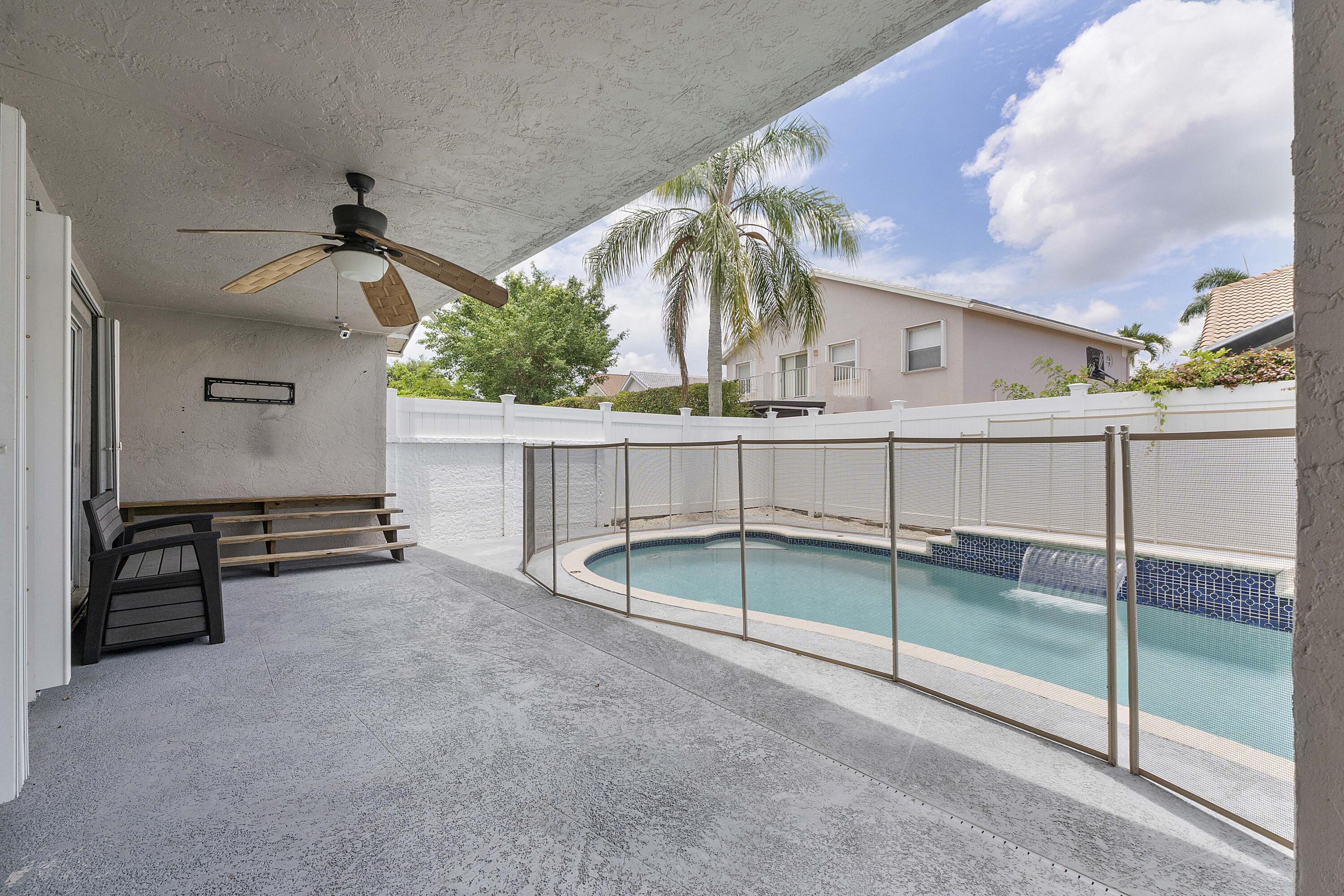 18242 Blue Lake, Boca Raton FL 33498