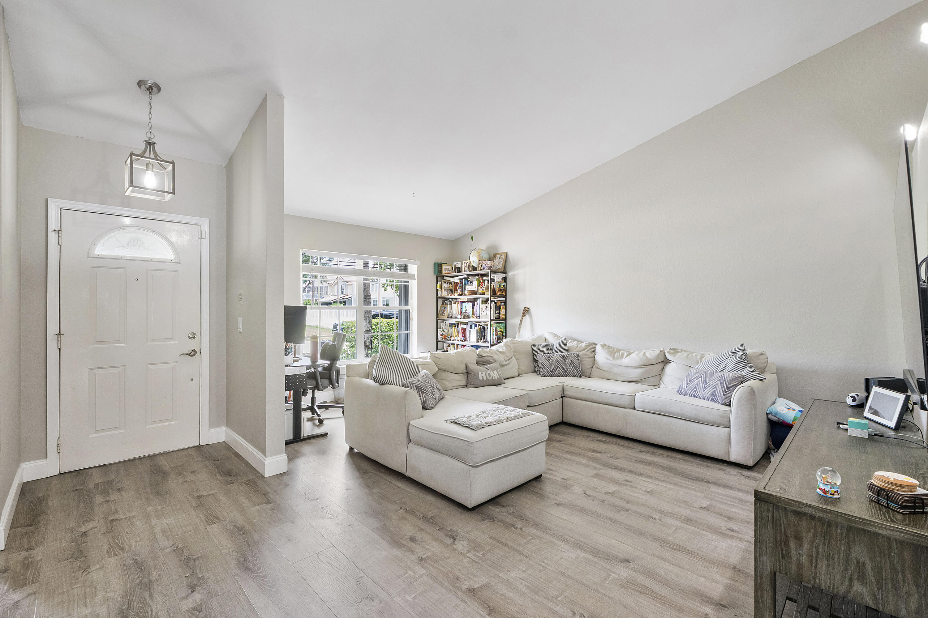 18242 Blue Lake, Boca Raton FL 33498