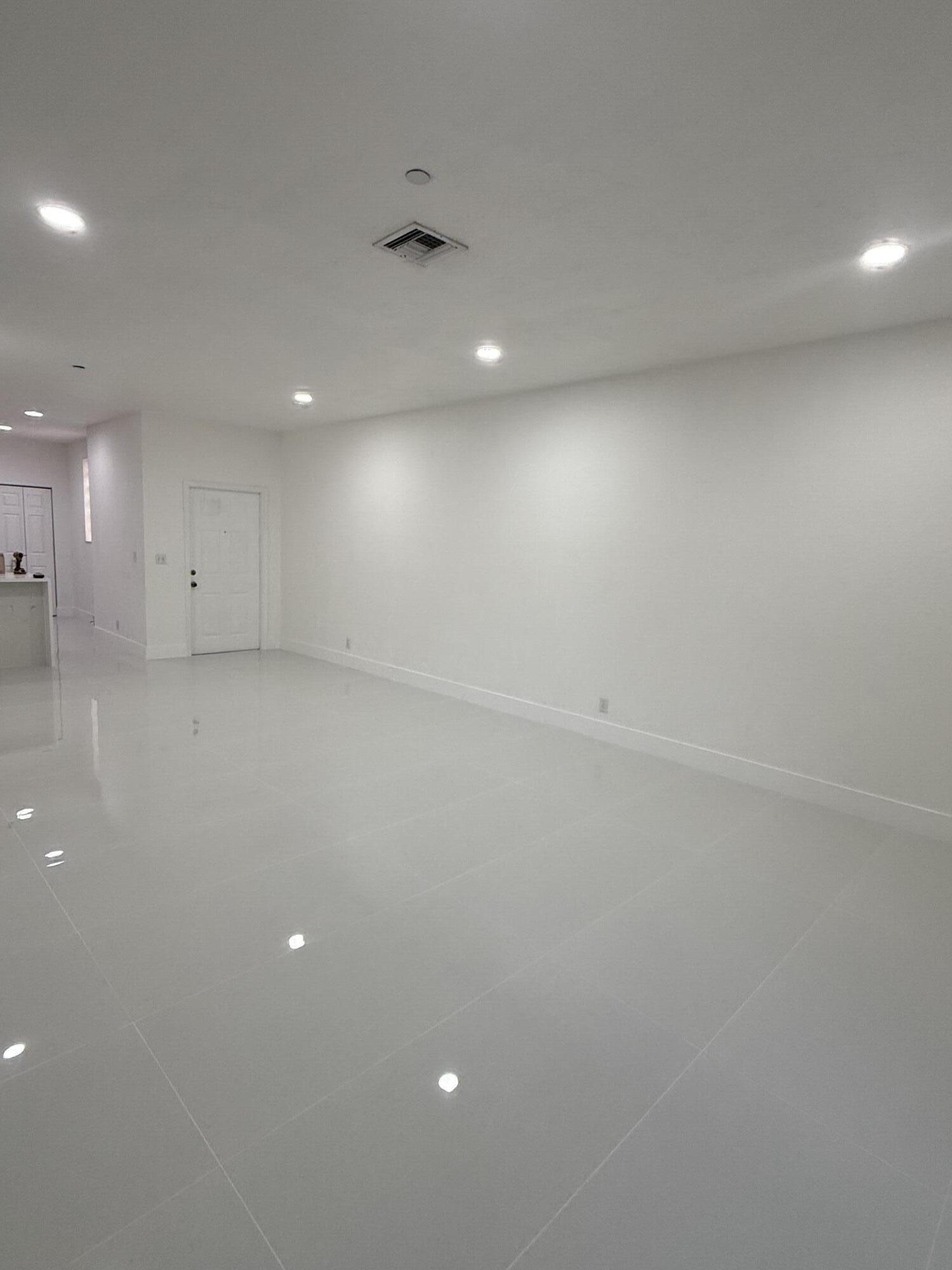 3906 Cherry #3906, Weston FL 33332
