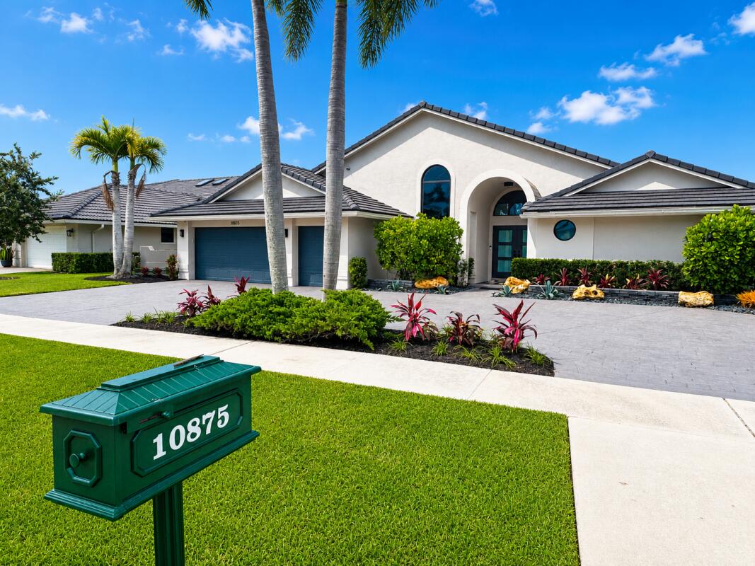 10875 Boca Woods, Boca Raton FL 33428