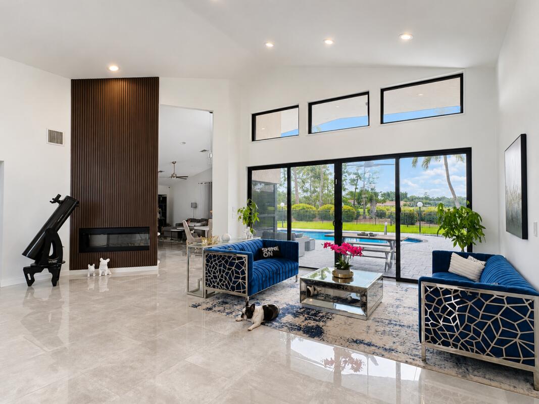 10875 Boca Woods, Boca Raton FL 33428