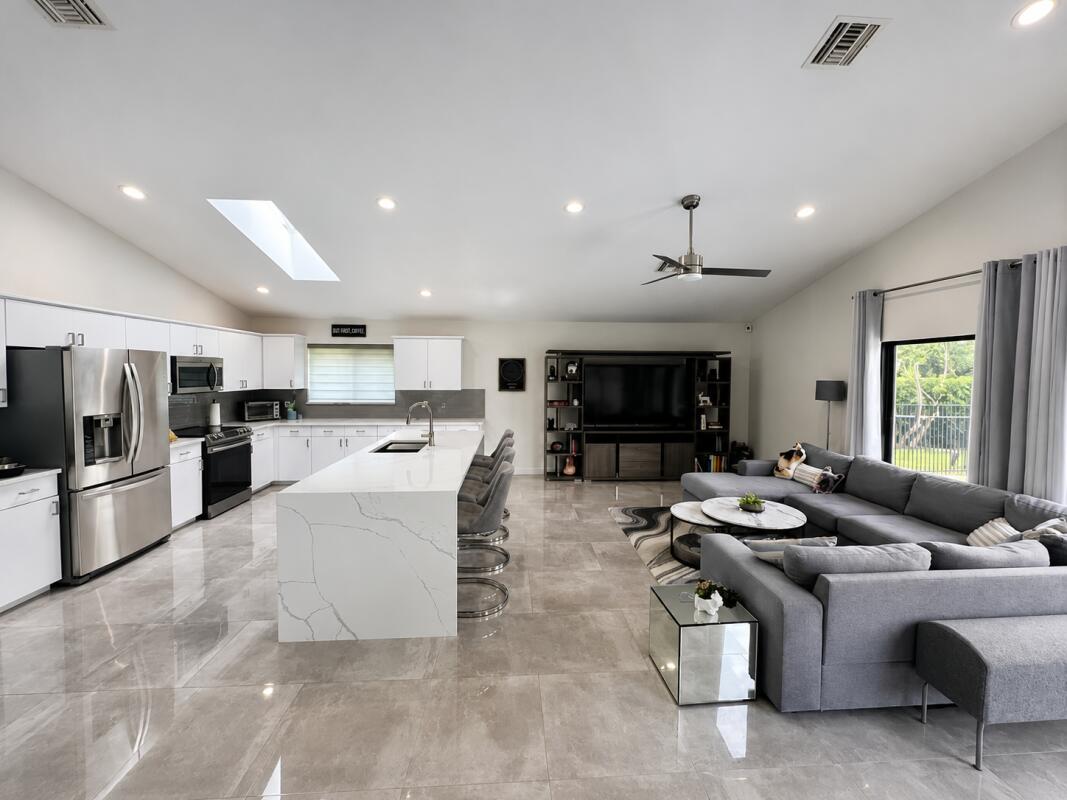 10875 Boca Woods, Boca Raton FL 33428