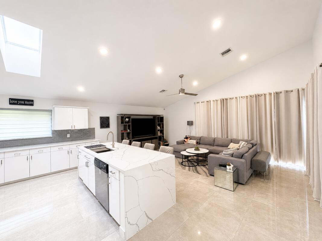 10875 Boca Woods, Boca Raton FL 33428