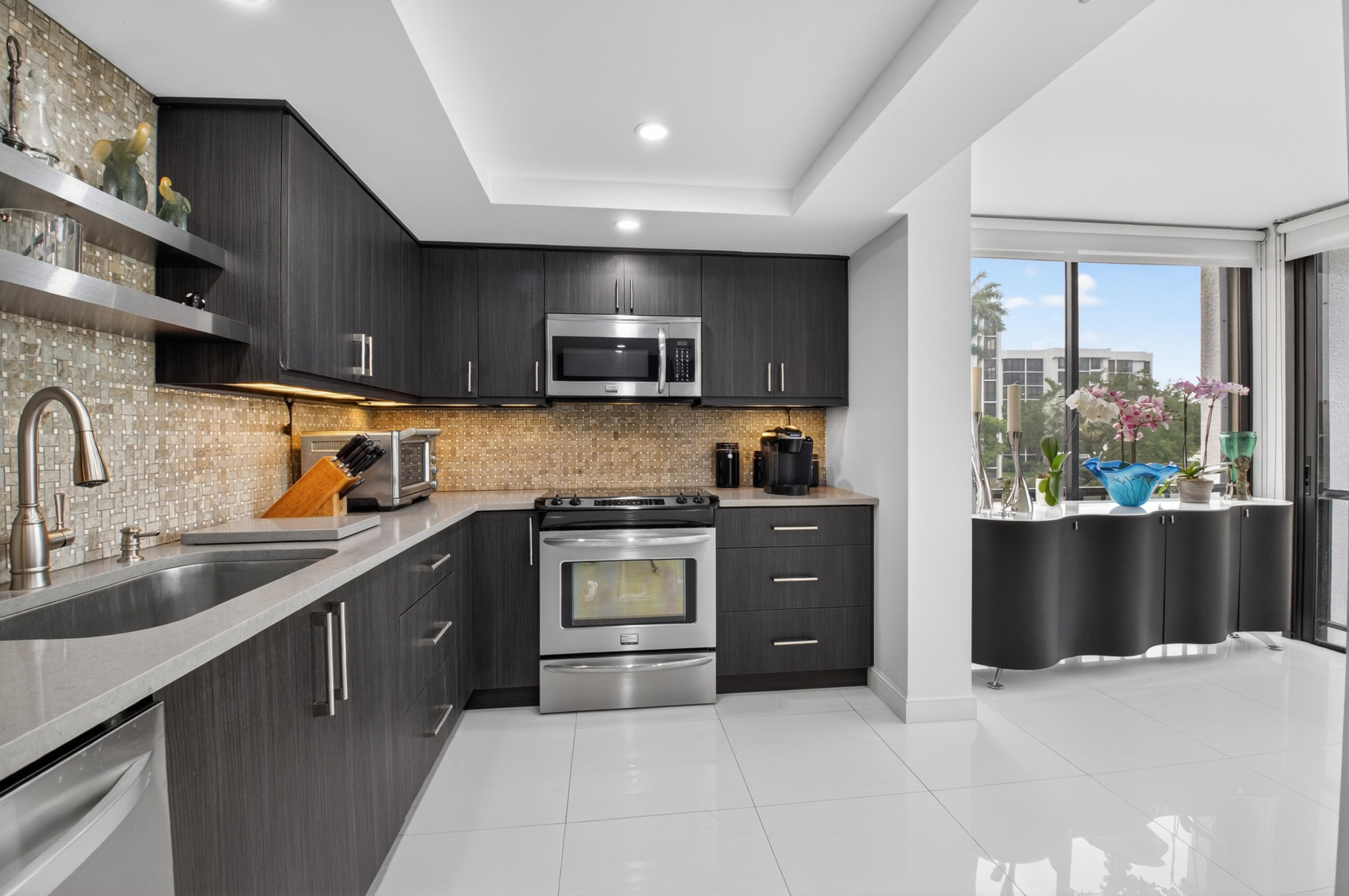 7738 Lakeside #334, Boca Raton FL 33434