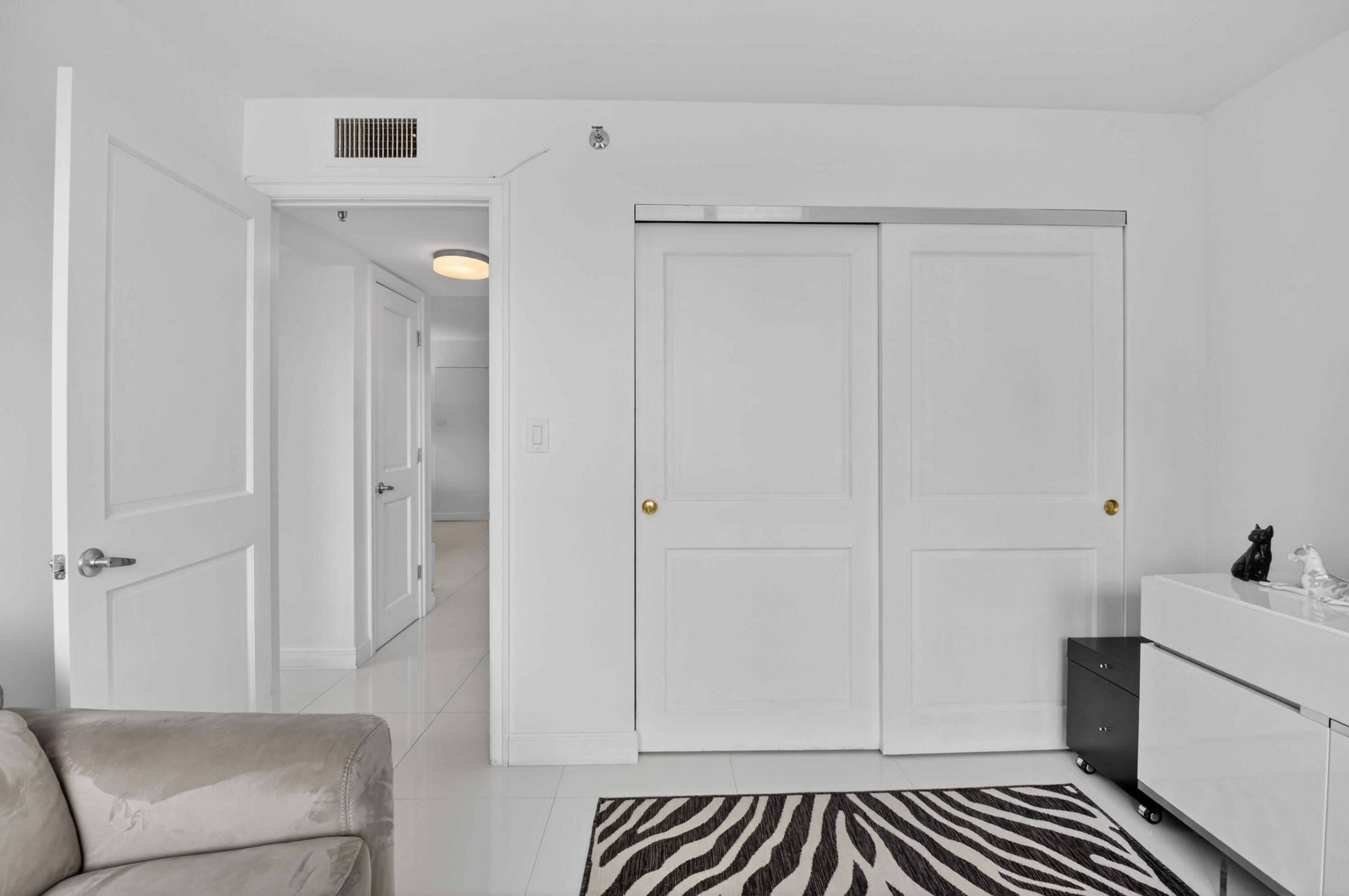 7738 Lakeside #334, Boca Raton FL 33434