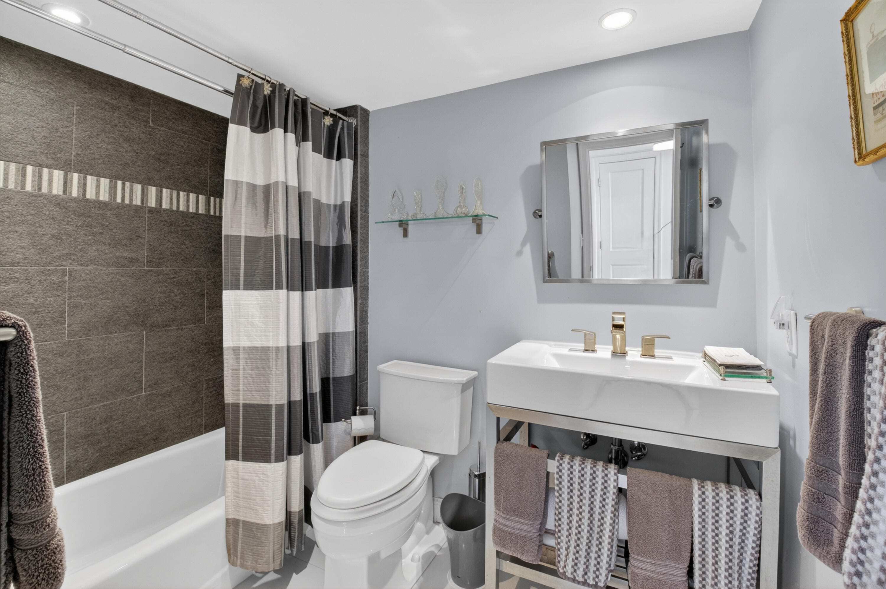 7738 Lakeside #334, Boca Raton FL 33434