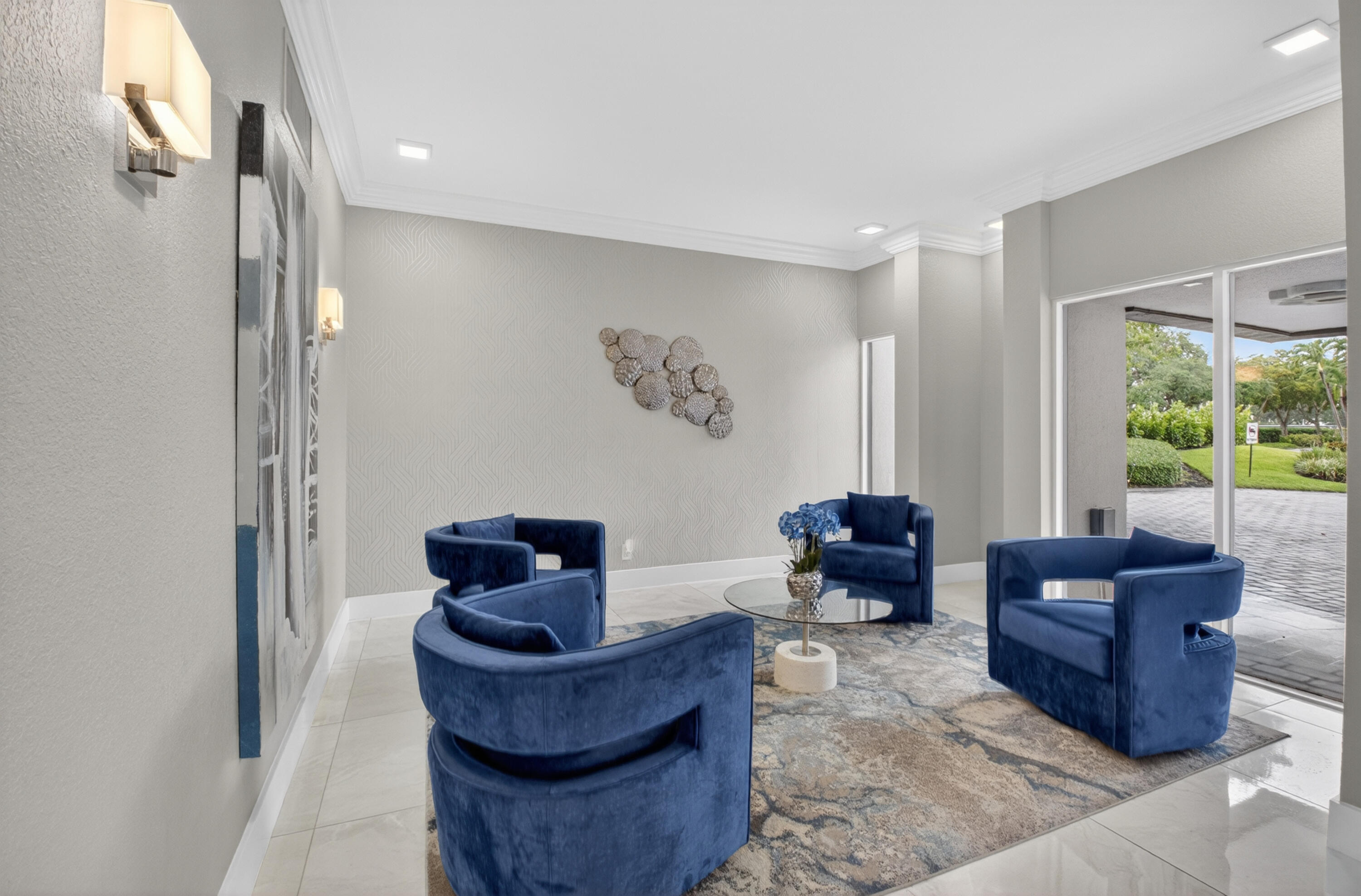 7738 Lakeside #334, Boca Raton FL 33434