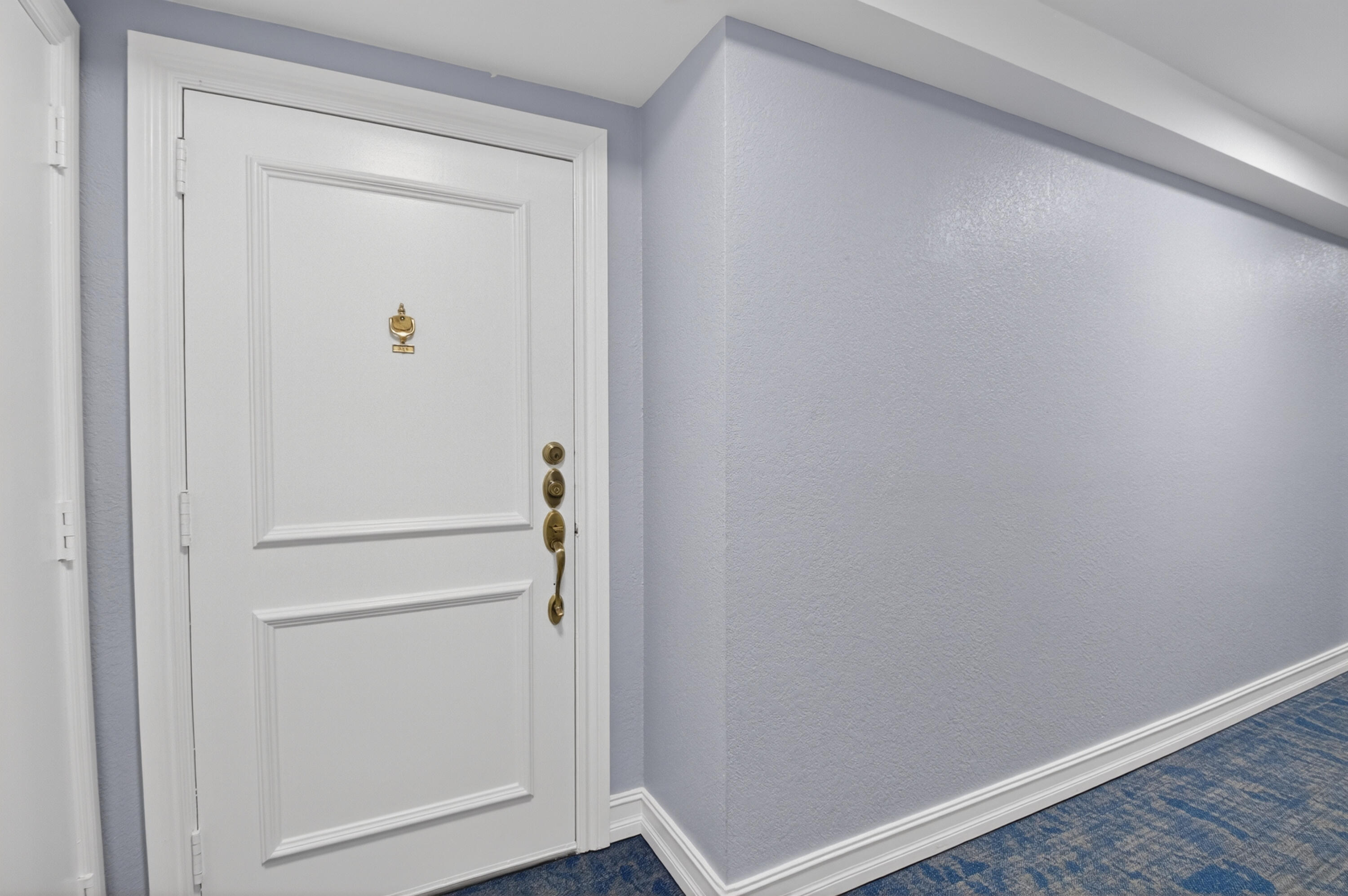 7738 Lakeside #334, Boca Raton FL 33434