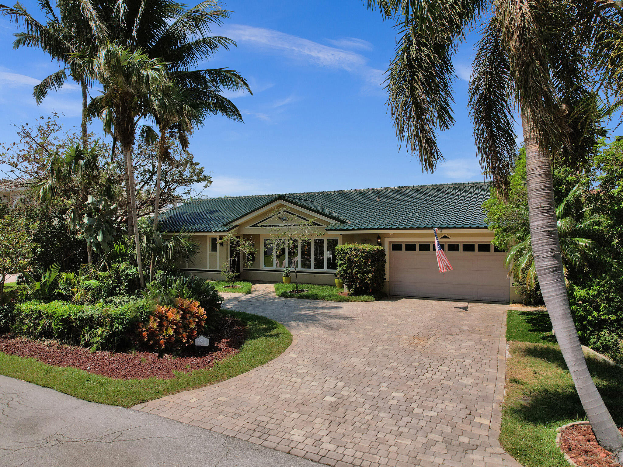 3811 NE 26th, Lighthouse Point FL 33064